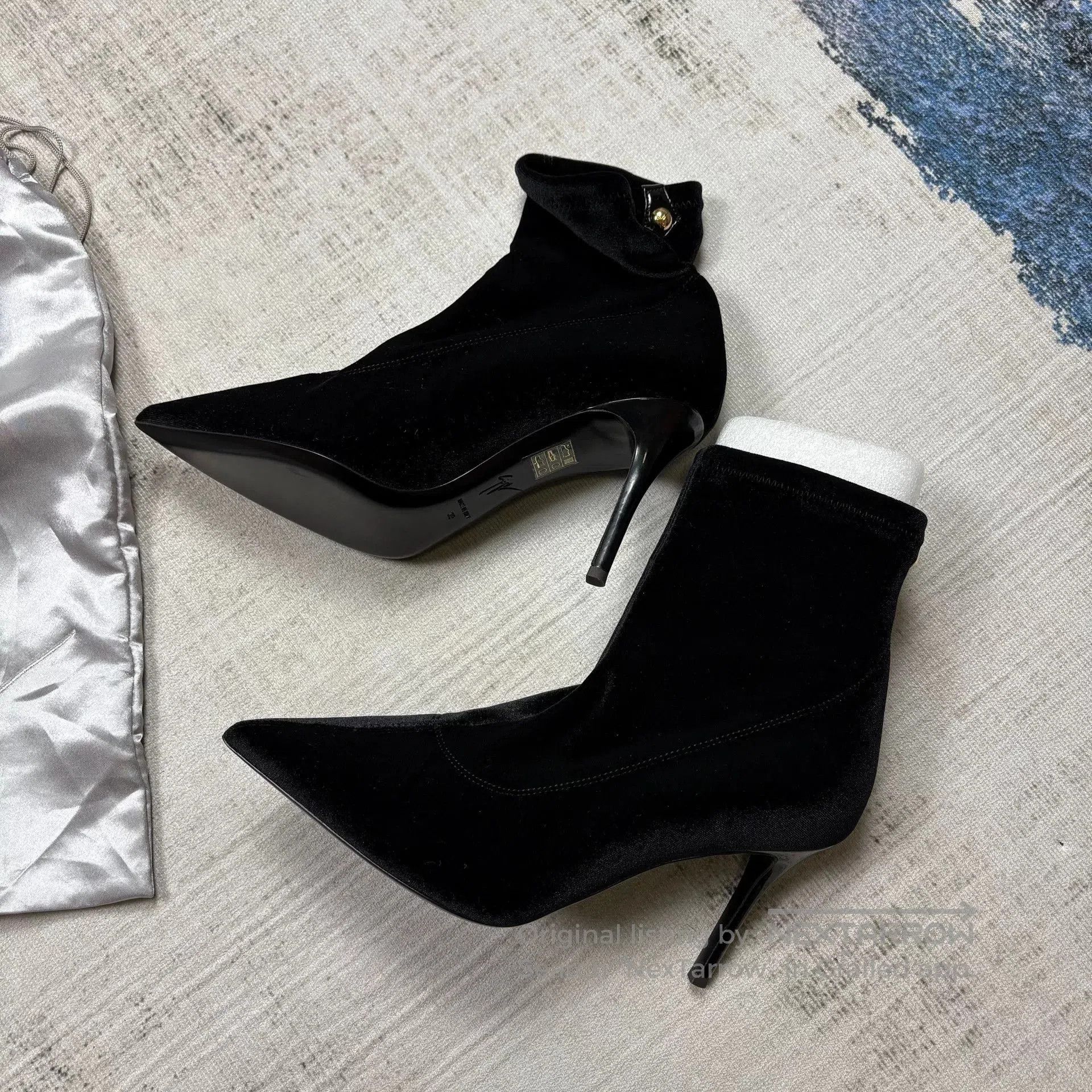 Giuseppe Zanotti GIUSEPPE ZANOTTI Velvet High Heels. Size US 8 / IT 38 - 1 Thumbnail