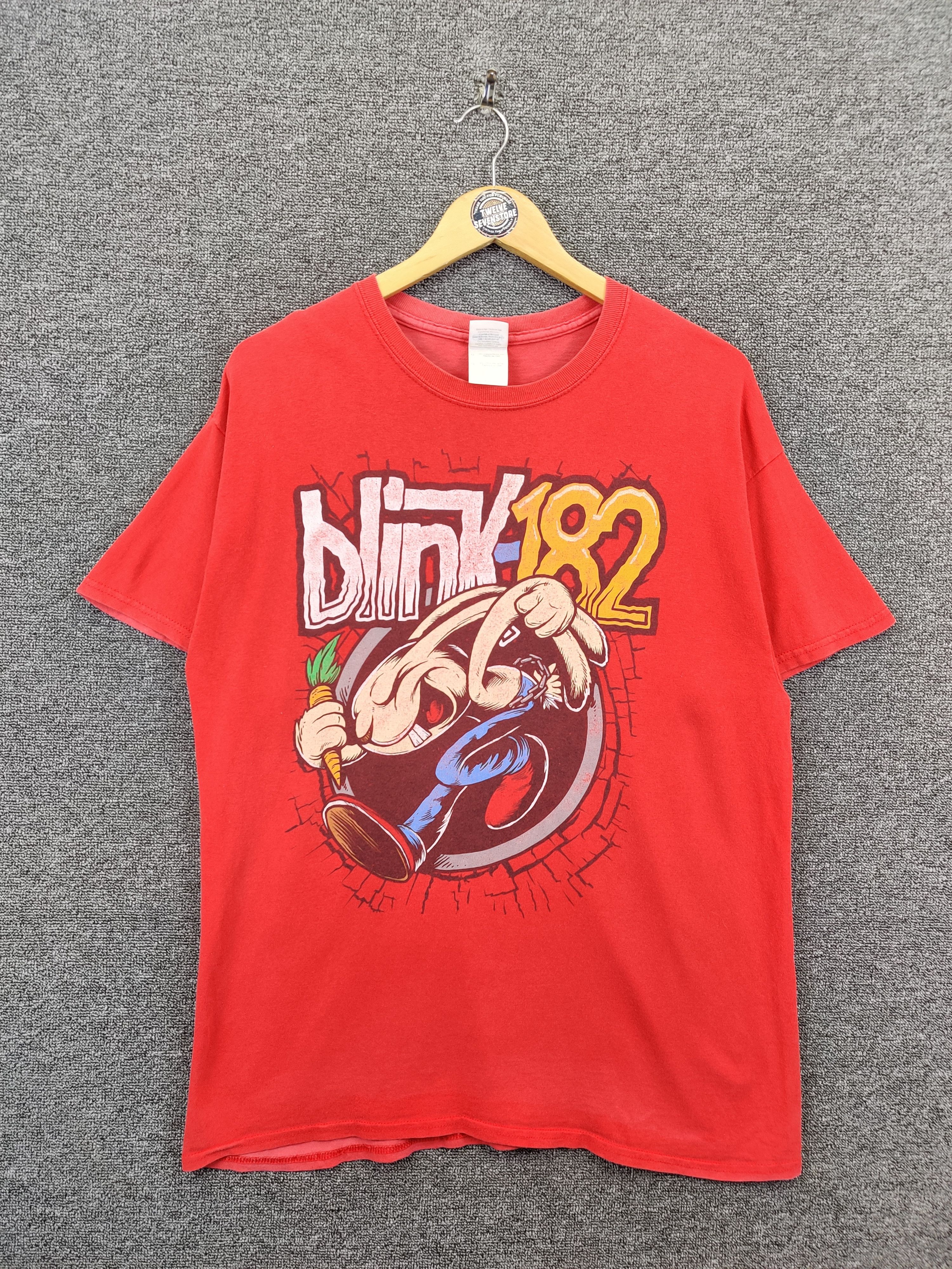 Vintage Blink 182 Punk Rock Bunny Rabbit Band Tee Tshirt