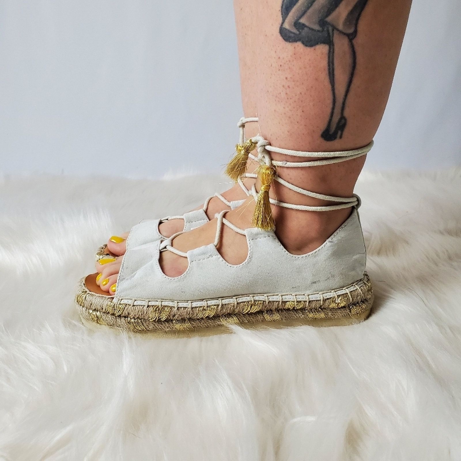American Eagle Outfitters American Eagle White Espadrille Platform Gladiator Sandals Size US 7.5 / IT 37.5 - 8 Thumbnail