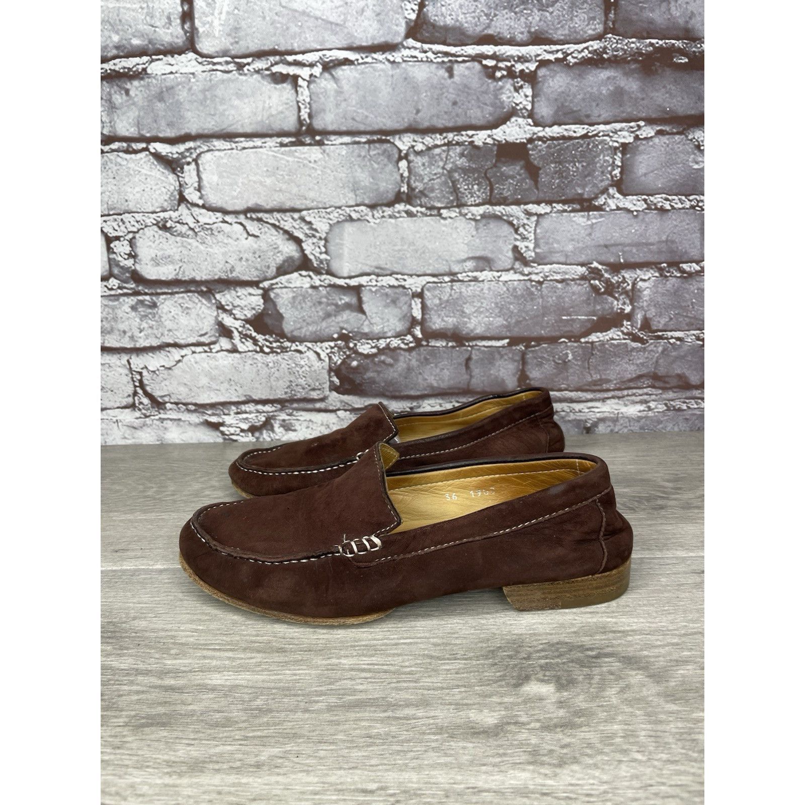 Giorgio Armani Giorgio Armani Brown Suede Loafers Leather Sole Driving Shoe Size US 6 / IT 36 - 20 Thumbnail