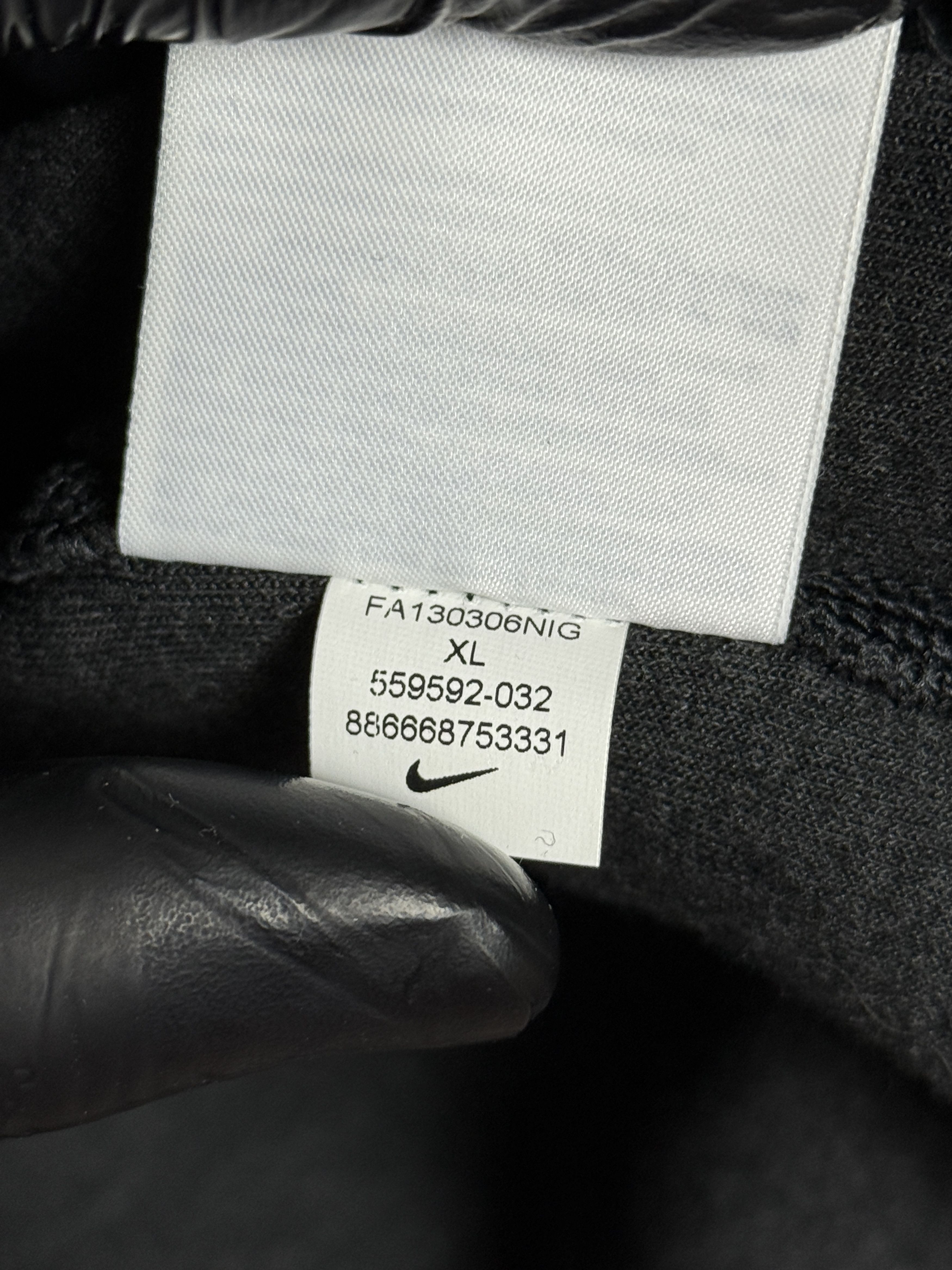 Nike Nike Tech Fleece zip-up hoodie black mini logo print Size US XL / EU 56 / 4 - 7 Thumbnail