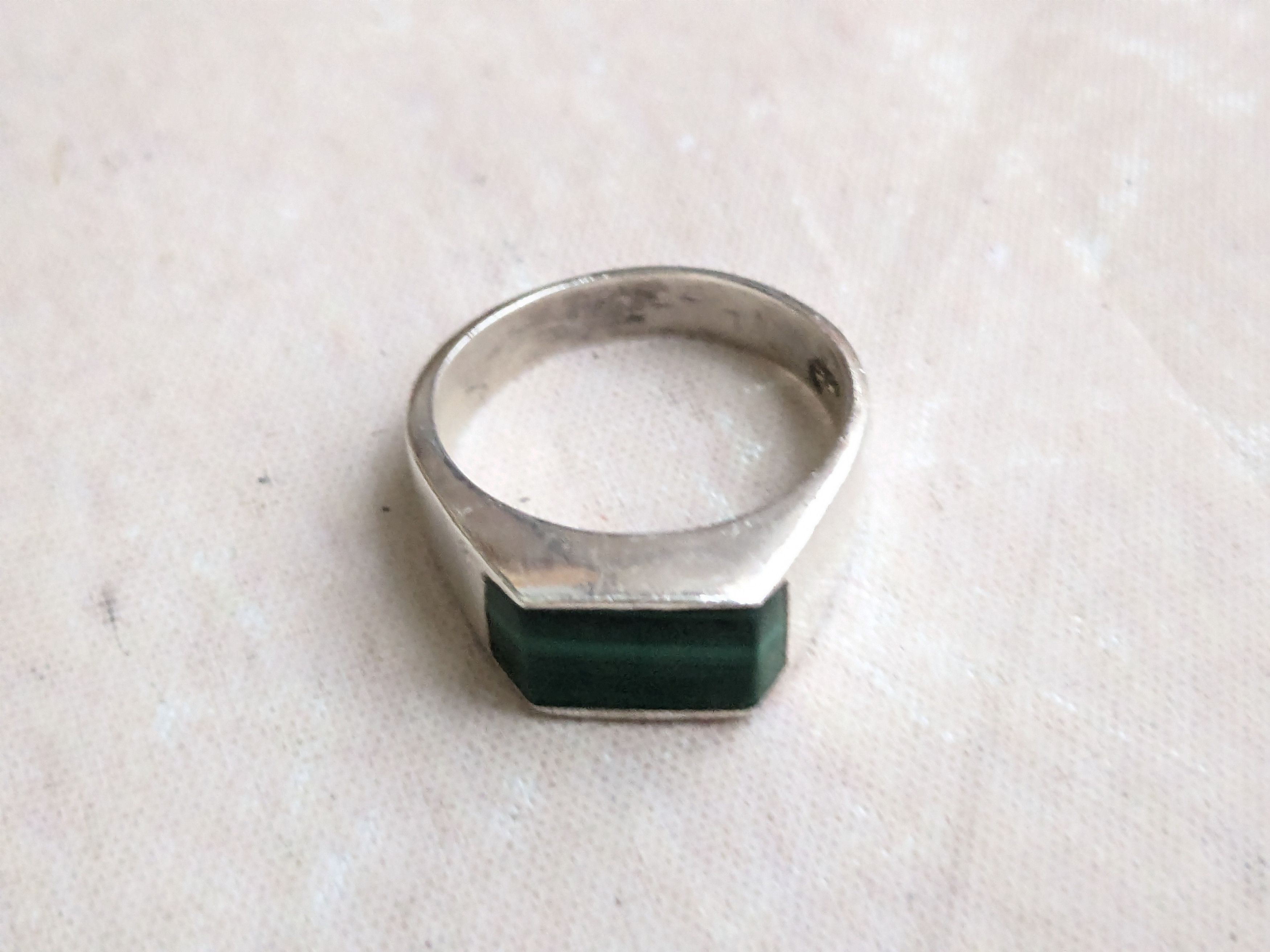 Sterling Silver Vintage Sterling Silver Ring Green Malachite 12 Taxco Size ONE SIZE - 7 Thumbnail