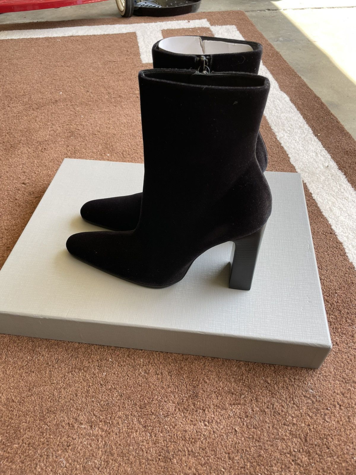 Balenciaga Balenciaga Velvet Heeled boots Size US 8 / IT 38 - 4 Thumbnail