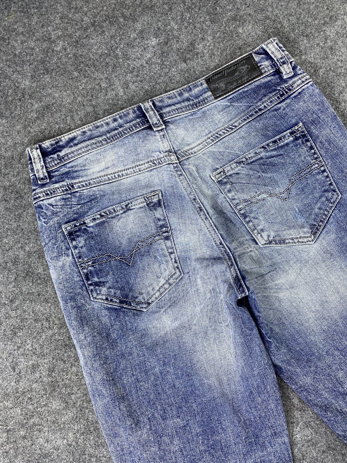 Diesel × Jean Diesel Kid Distressed Blue Wash Jeans - J1072 Size US 27 - 8 Thumbnail
