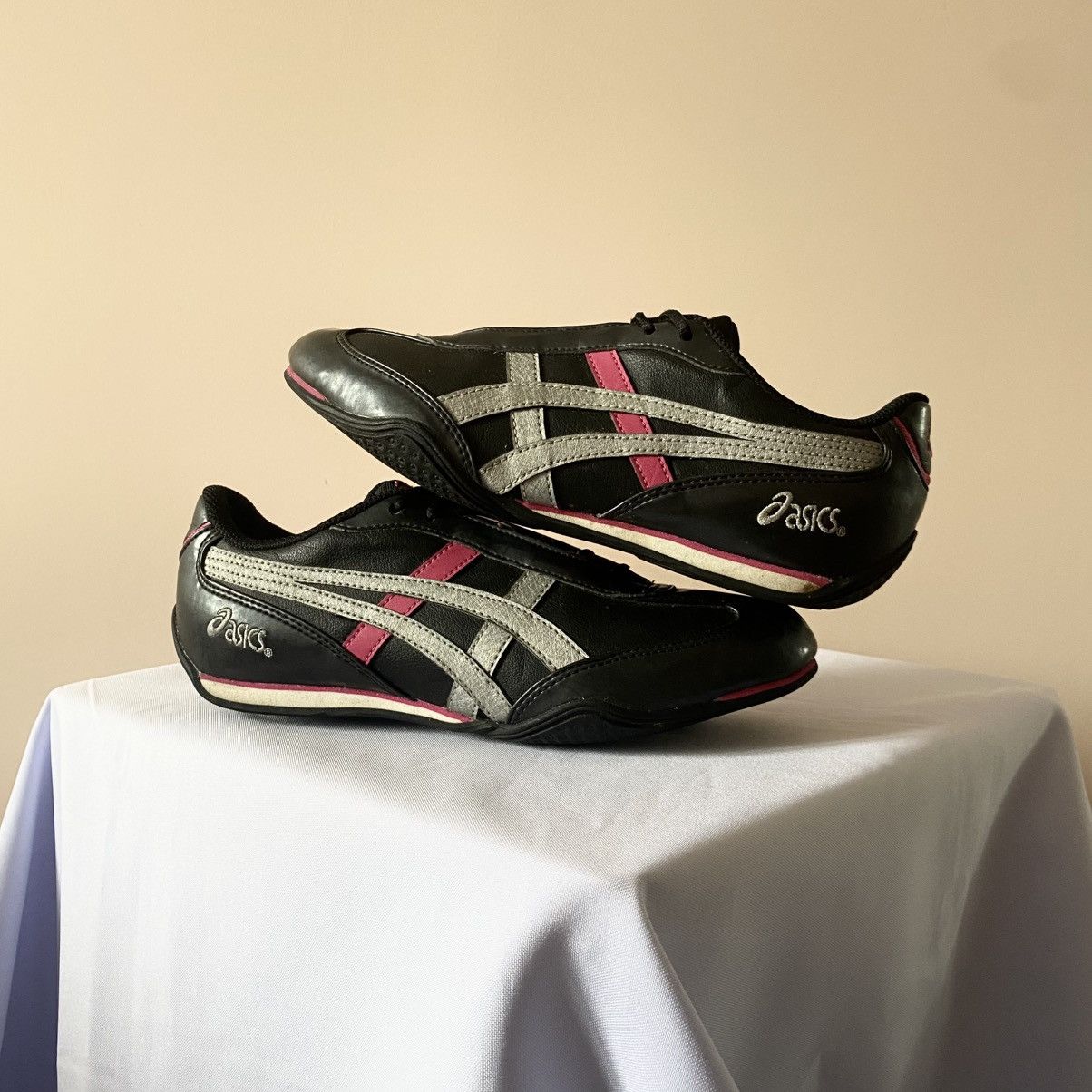 Asics × Onitsuka Tiger × Vintage Japan Asics Onitsuka Tiger Lotus Black Shoes Sneakers Y2K Size US 8 / IT 38 - 1 Thumbnail