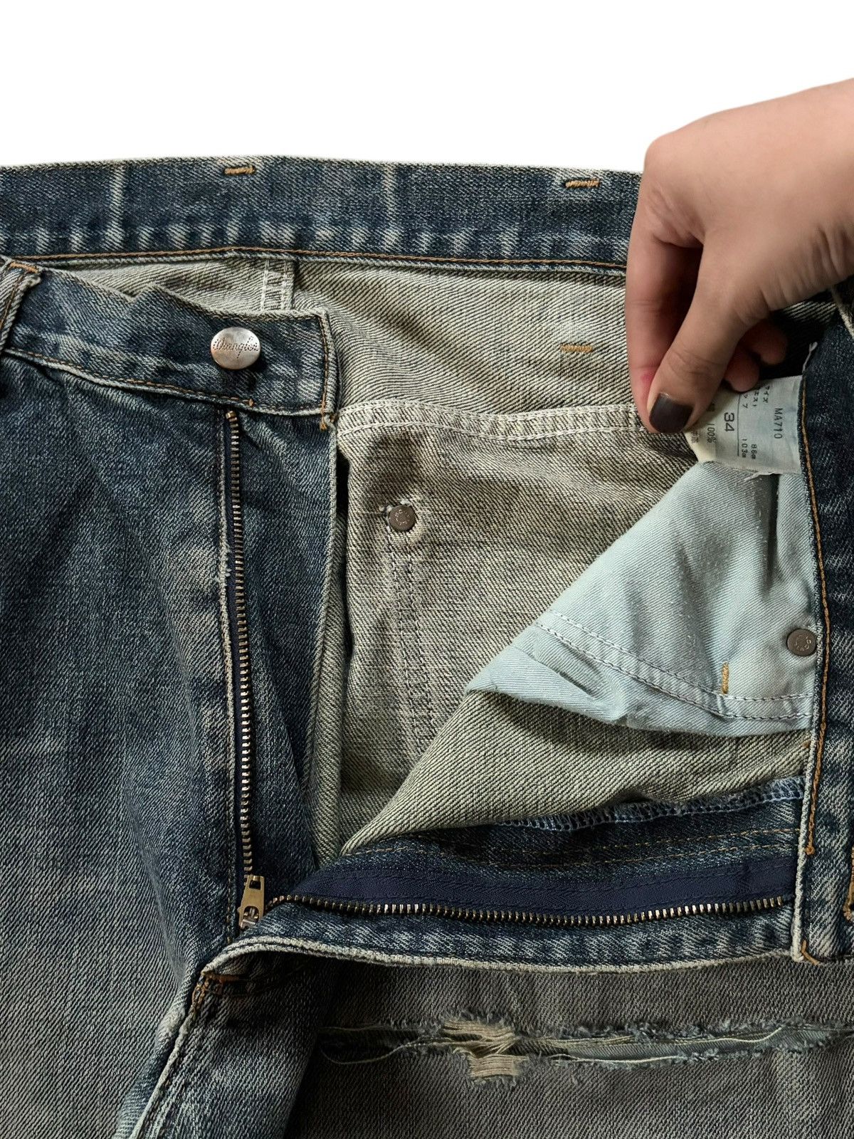 Wrangler Vintage 90s Wrangler Painted Distressed Baggy Jeans Size US 32 / EU 48 - 5 Thumbnail
