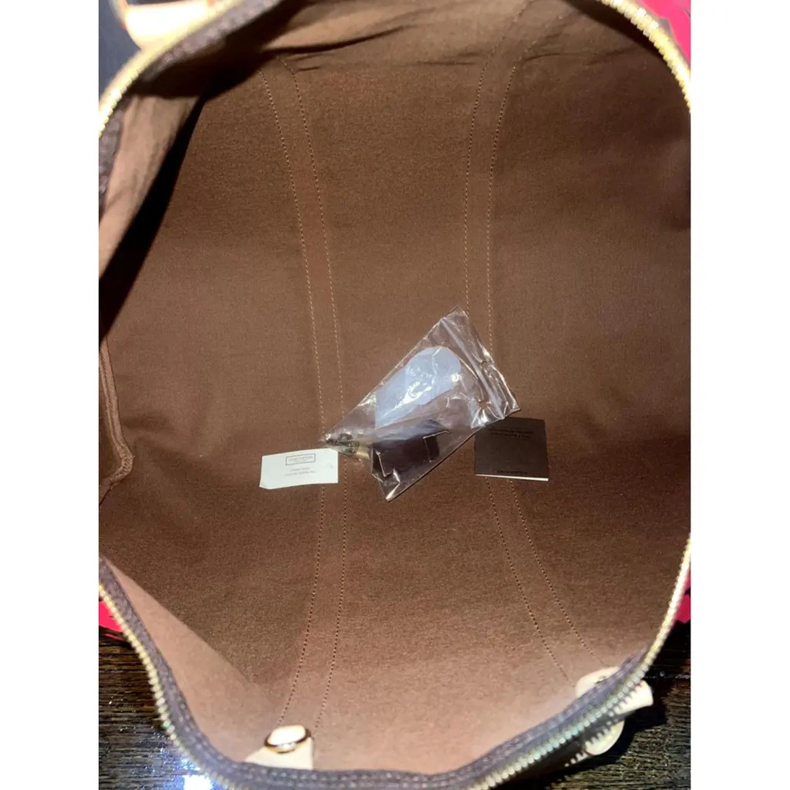 Louis Vuitton Louis Vuitton Keepall Graffiti Pink Jacobs Travel Bag Size ONE SIZE - 11 Thumbnail