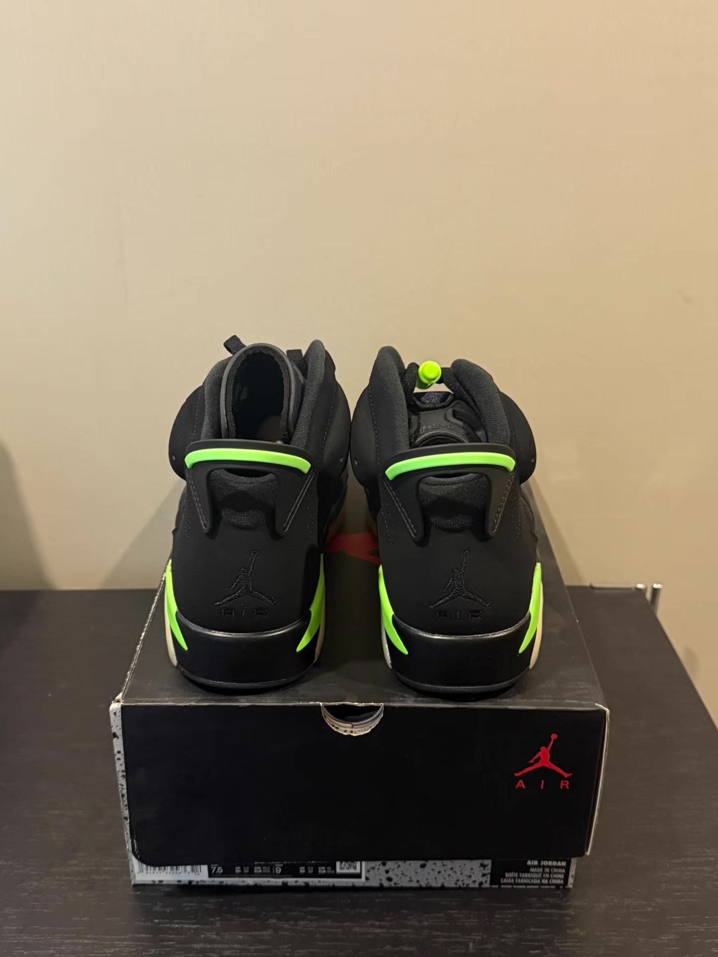 Nike Jordan Air Jordan 6 Retro "Electric Green" Ｑ20 Size US 7.5 / EU 40-41 - 3 Thumbnail