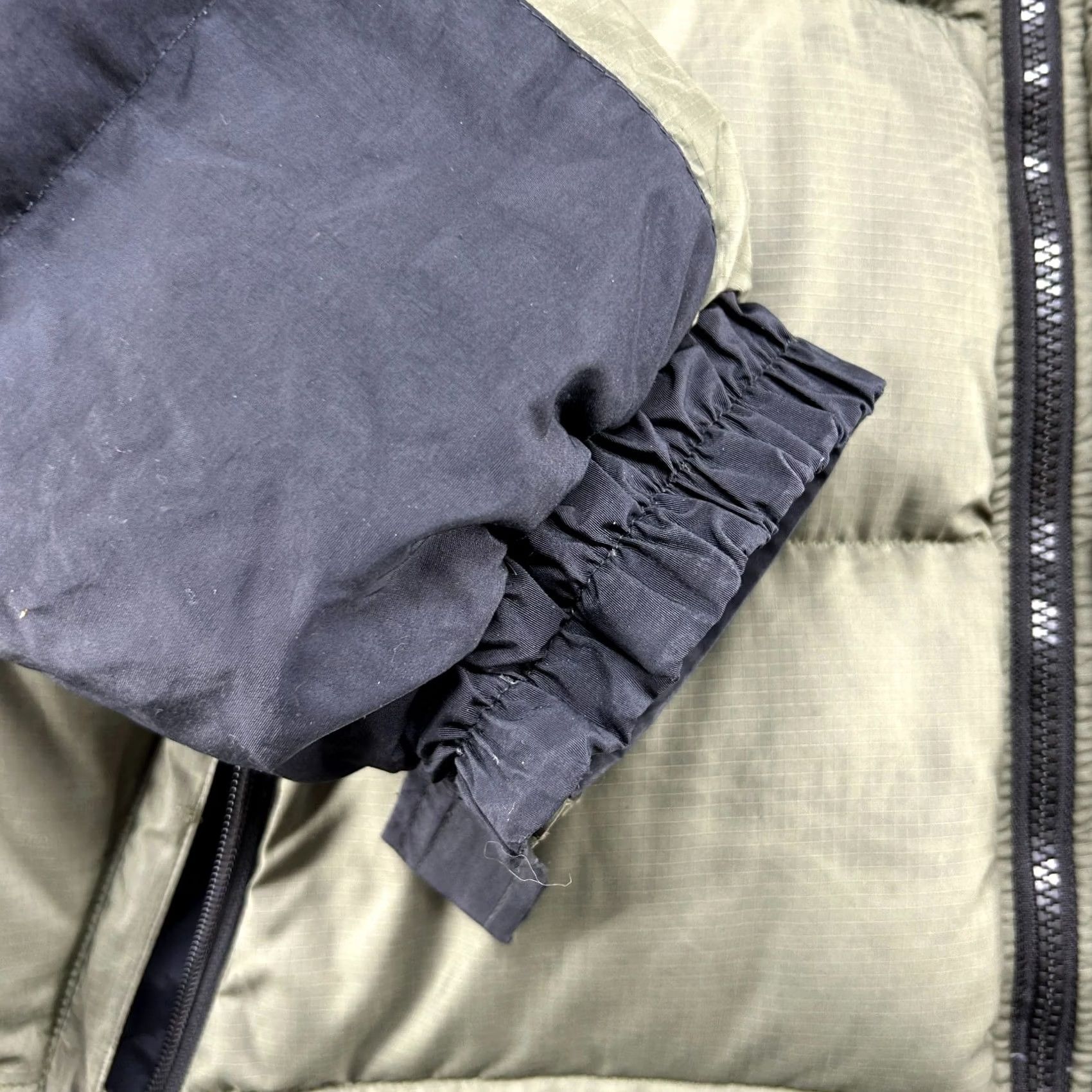 Mountain Hardwear VINTAGE Mountain Hardwear Jacket Puffer Down Feather XL Green Black Ripstop Men Size US XL / EU 56 / 4 - 5 Thumbnail
