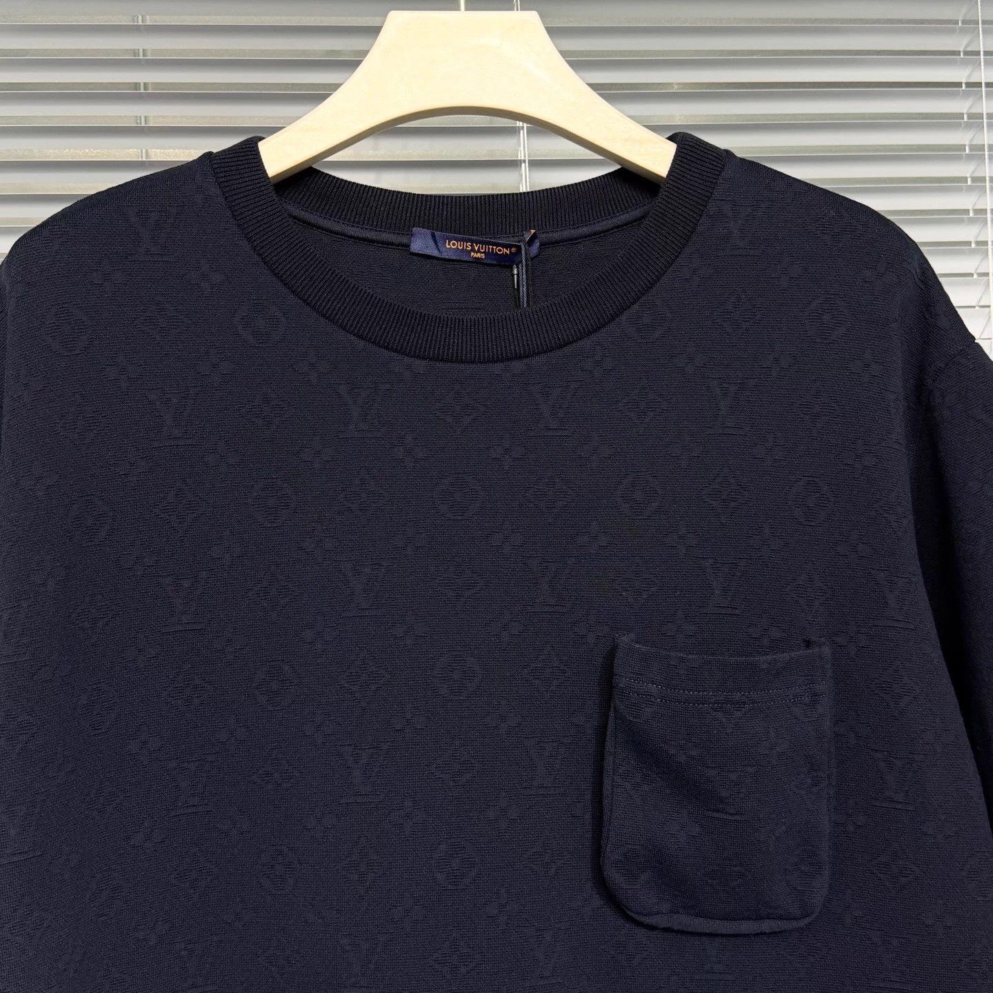 Louis Vuitton LV Navy 3D Pocket Monogram T-shirt XL Size US XL / EU 56 / 4 - 3 Thumbnail