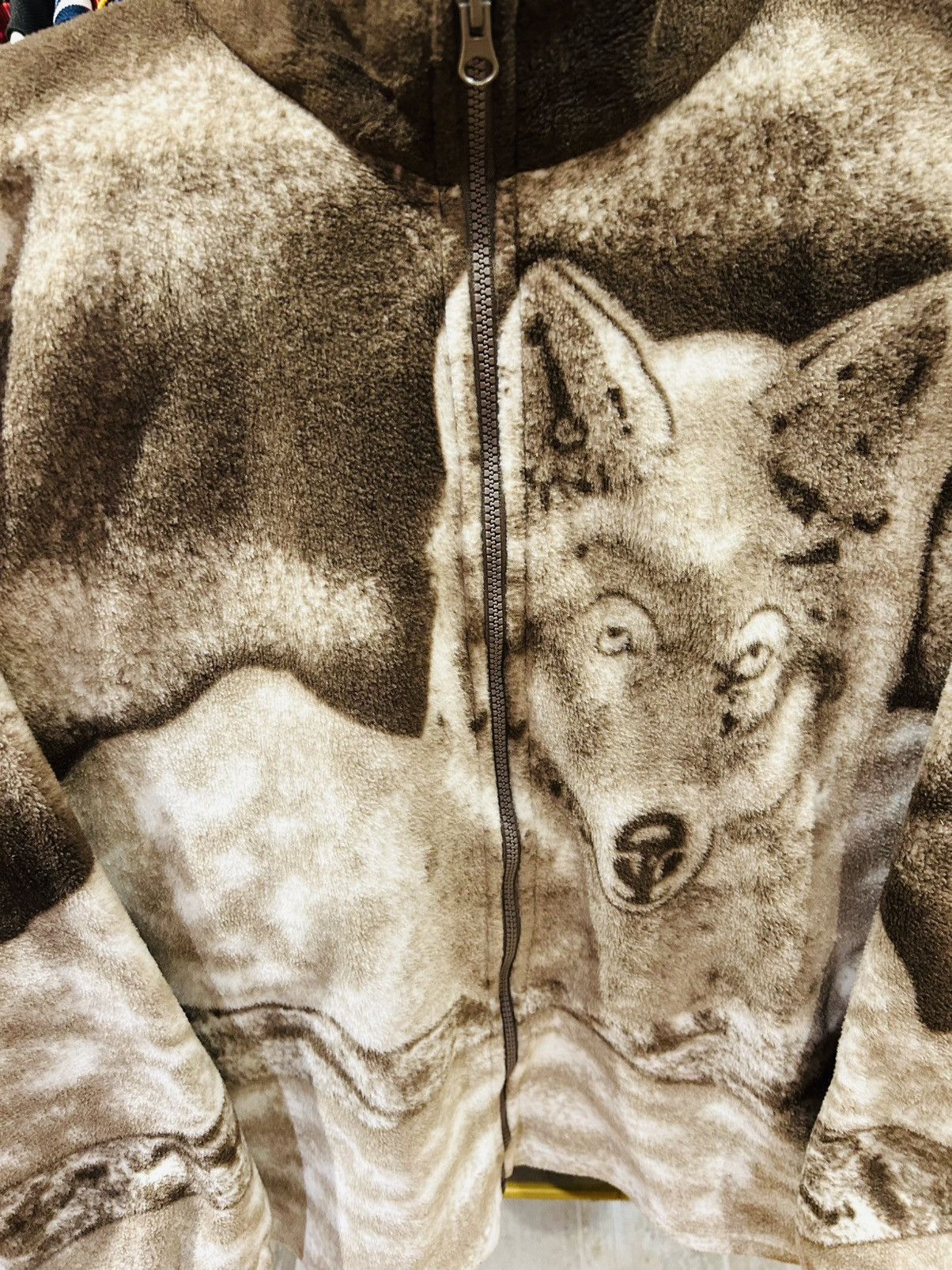 Vintage Vintage 90s wolf fleece jacket Size US L / EU 52-54 / 3 - 3 Thumbnail