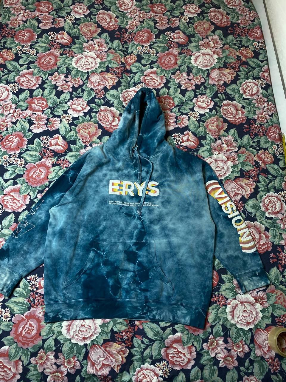 Vintage MSFTSrep SYRE/ERYS Vision Album RARE Graphic Tour Hoodie Size US XXL / EU 58 / 5 - 5 Thumbnail