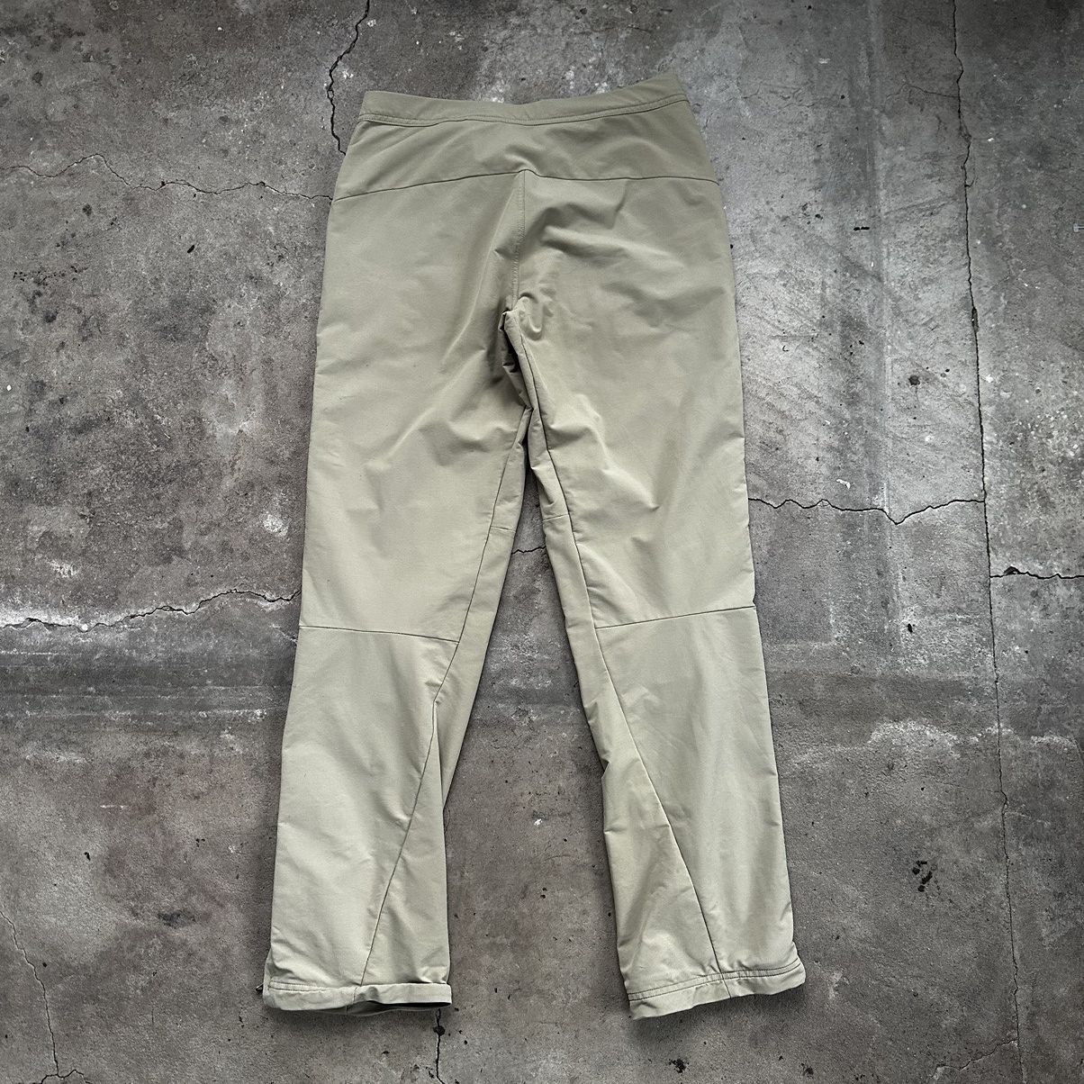 Mountain Hardwear Mountain Hardwear Lightweight Hiking Pants Size US 32 / EU 48 - 7 Thumbnail