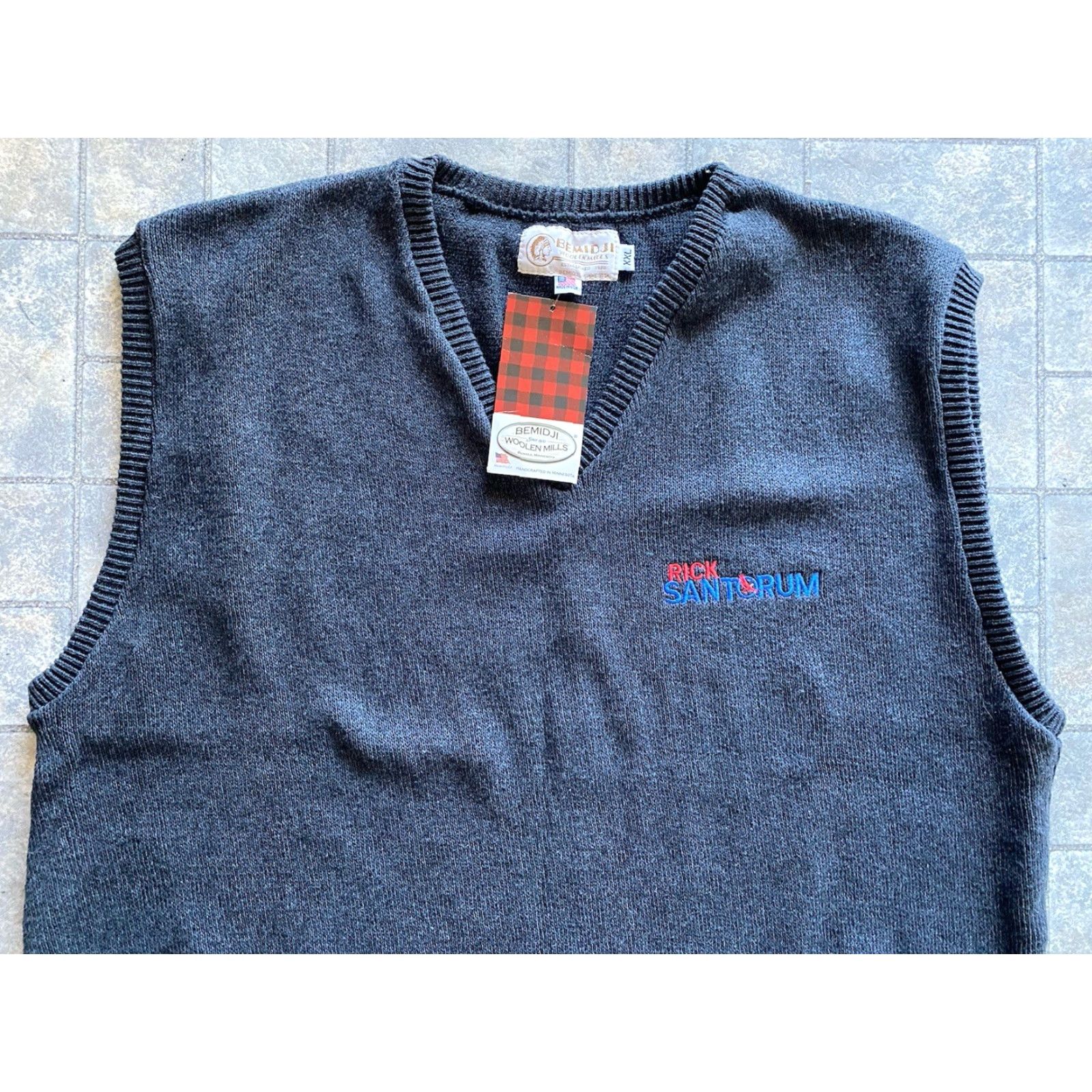 Vintage Bemidji Rick Santorum Official Sweater Vest Men’s 2XL Gray Made In USA vest Mens 2XL Gray Bemidji Sweater Vest Official Rick Santorum Size US XXL / EU 58 / 5 - 3 Thumbnail