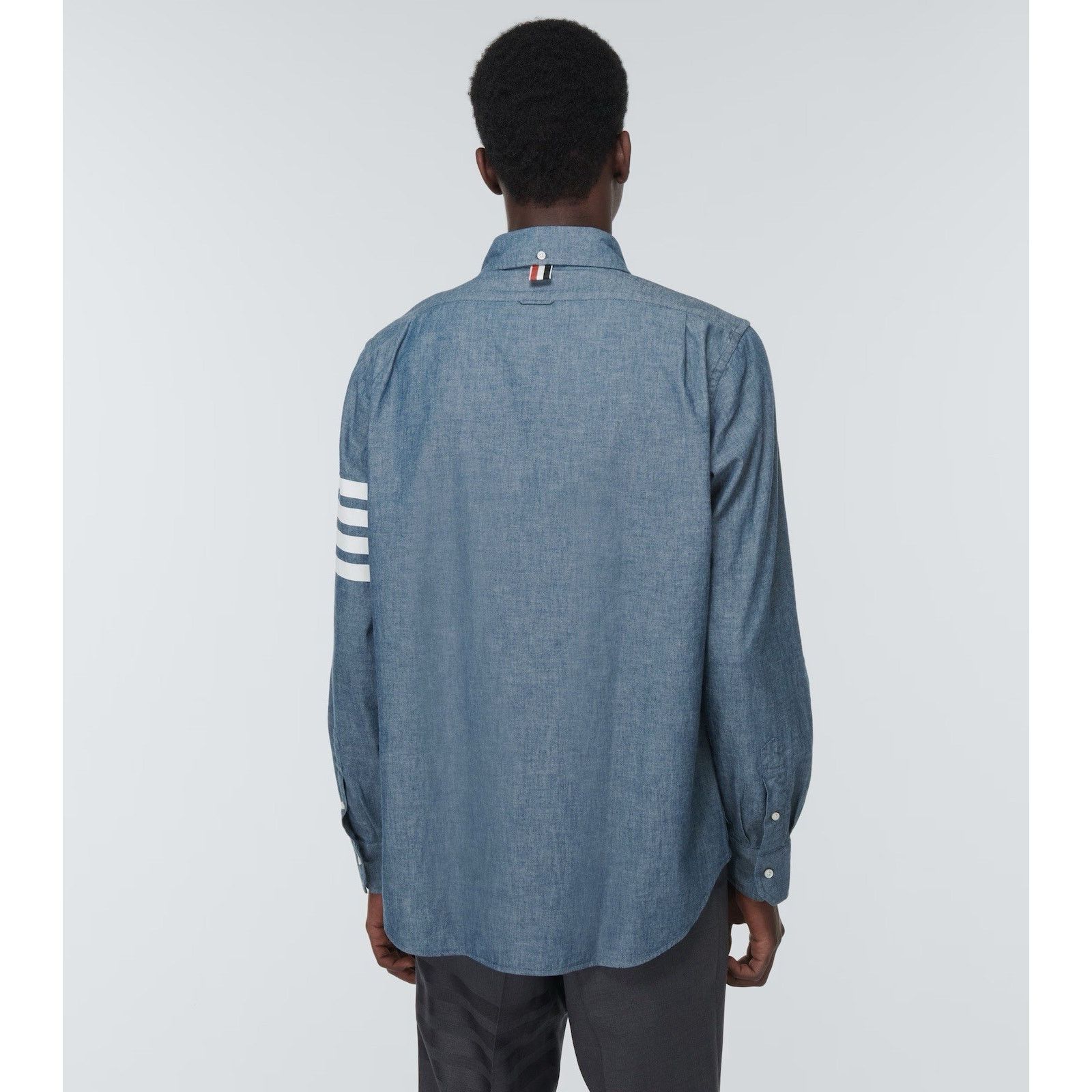 Thom Browne NWT Thom Browne Chambray 4-bar Shirt Size 3 Made in Italy Size US L / EU 52-54 / 3 - 7 Thumbnail