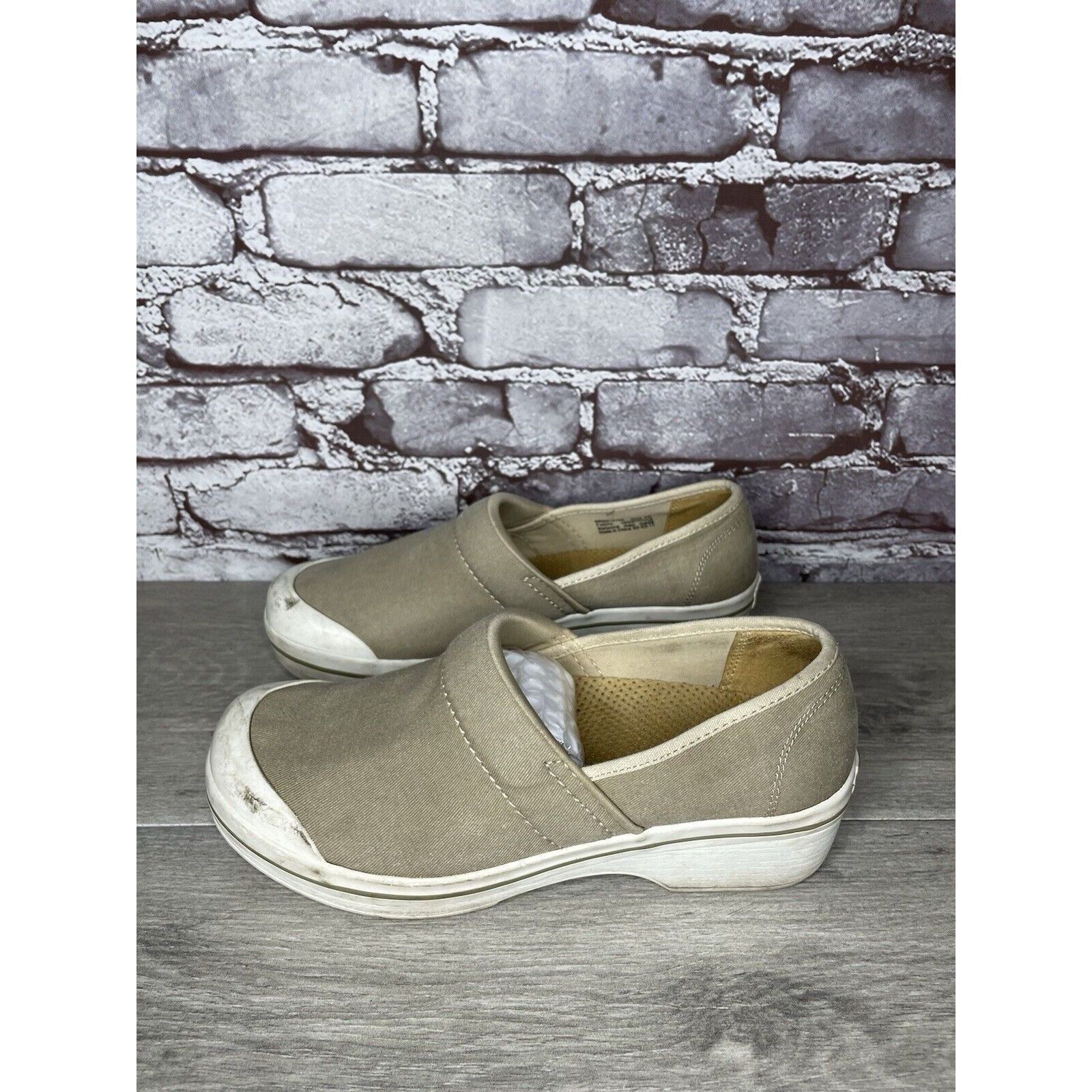 Other Dansko Volley Vegan Tan Beige Khaki Canvas Non Slip Clogs Wo Size US 8.5 / IT 38.5 - 9 Thumbnail