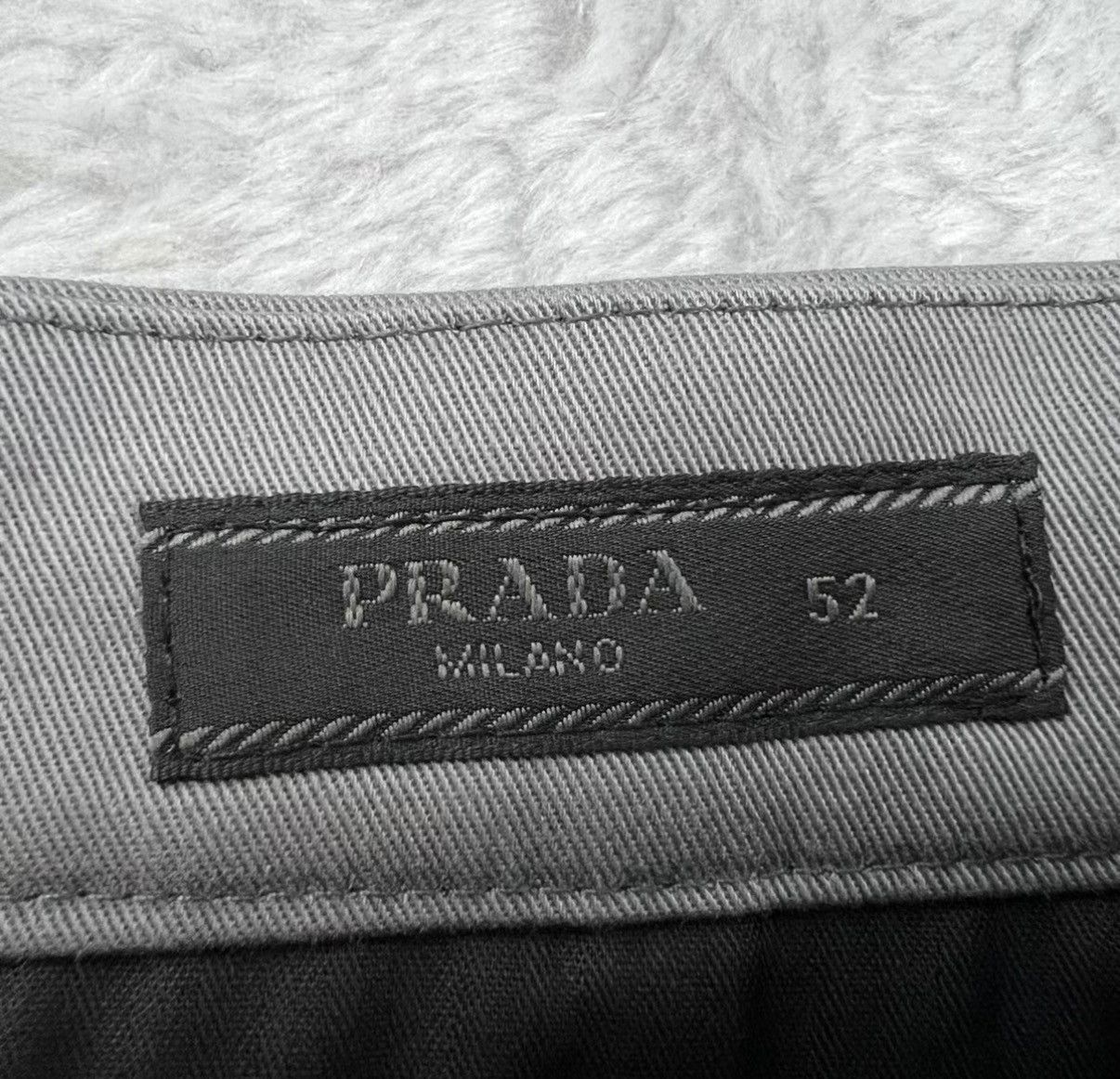 Prada Prada Grey Triangle Logo Shorts J41 Size US 36 / EU 52 - 4 Thumbnail