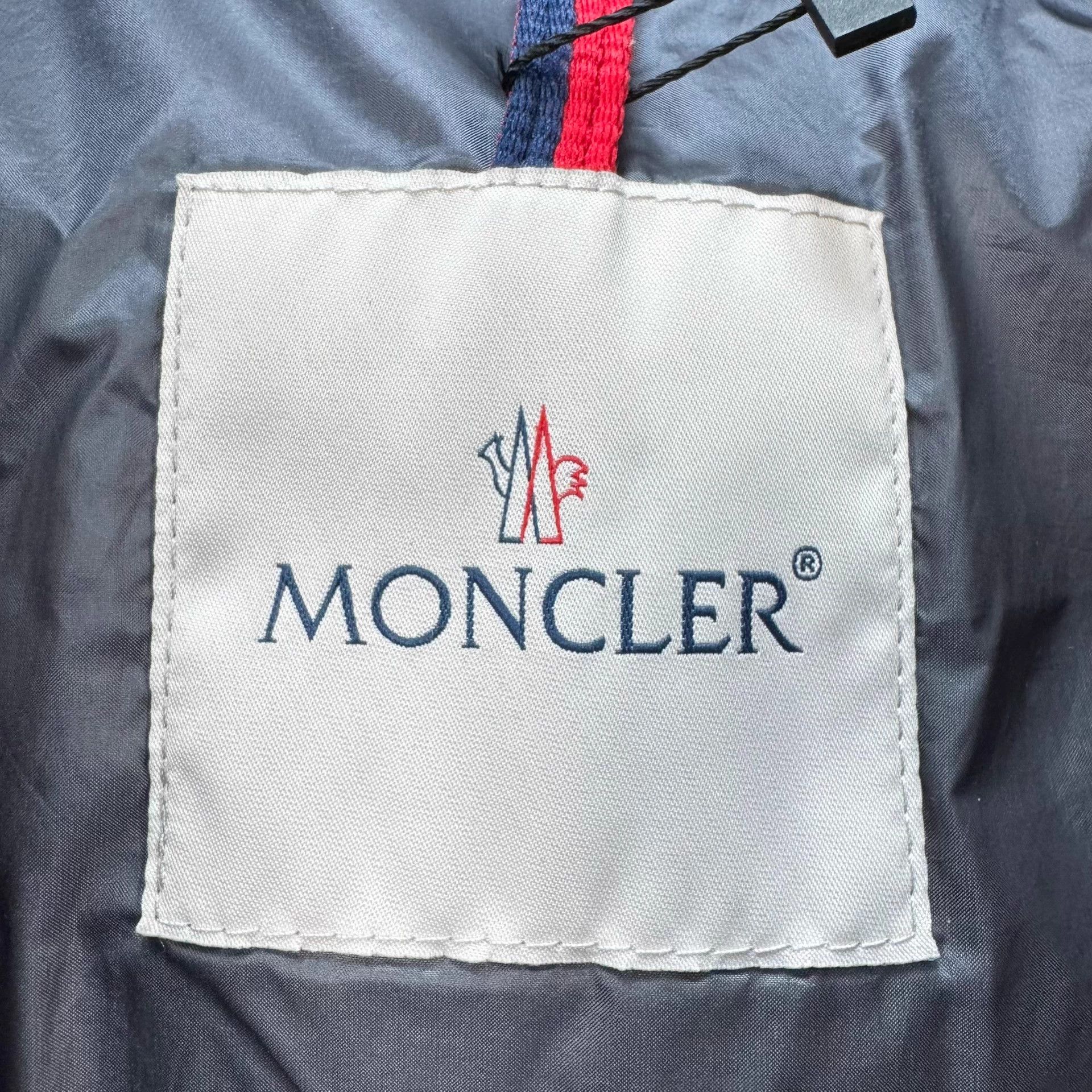 Moncler Moncler Hermifur Embroidered Logo puffer 1 98 New Size S / US 4 / IT 40 - 6 Thumbnail