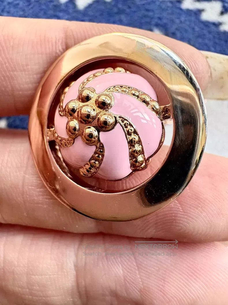 Vivienne Westwood Vivienne Westwood Pink Enamel Saturn Orb Necklace Size ONE SIZE - 6 Thumbnail