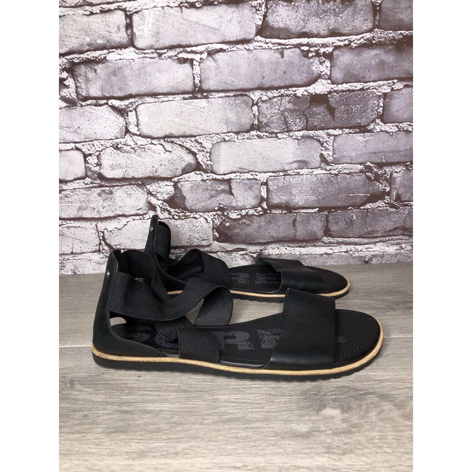 SOREL Sorel Med Ella Black Leather Cross Ankle Strap Flat Sandals Size US 10 / IT 40 - 3 Thumbnail