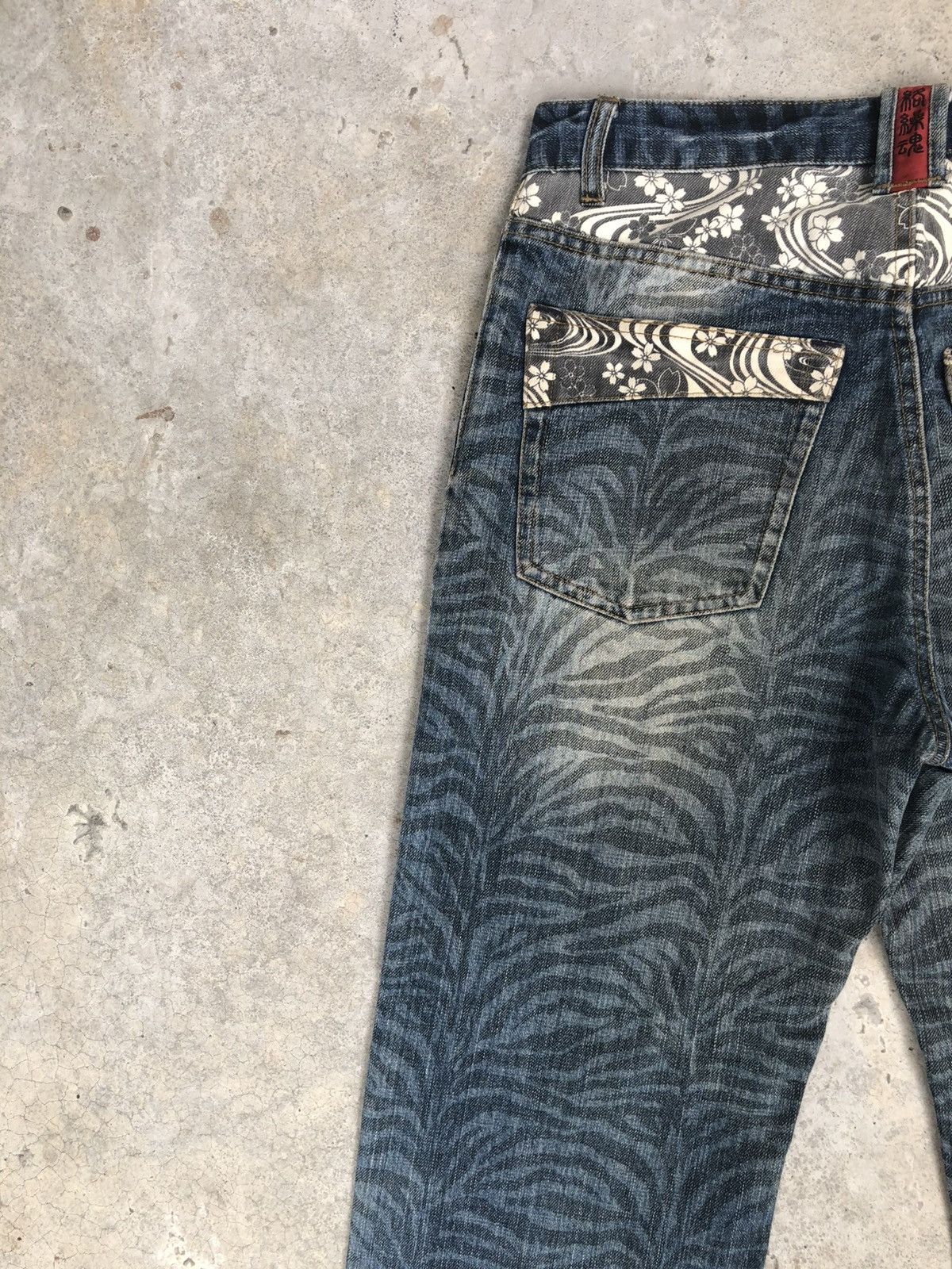 Karakuri Tamashii Karakuri Tamashii Embroidered Phoenix Distressed Size US 32 / EU 48 - 9 Thumbnail