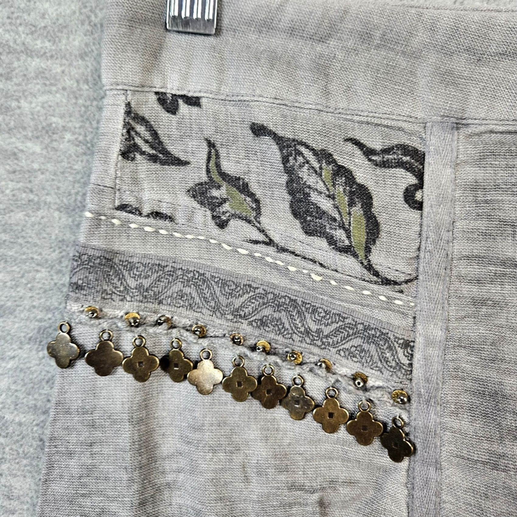 Vintage Angels Never die Women's Gray Button Embroidered Brass Floral Short Skirt Size 3 Size 26" / US 2 / IT 38 - 7 Thumbnail