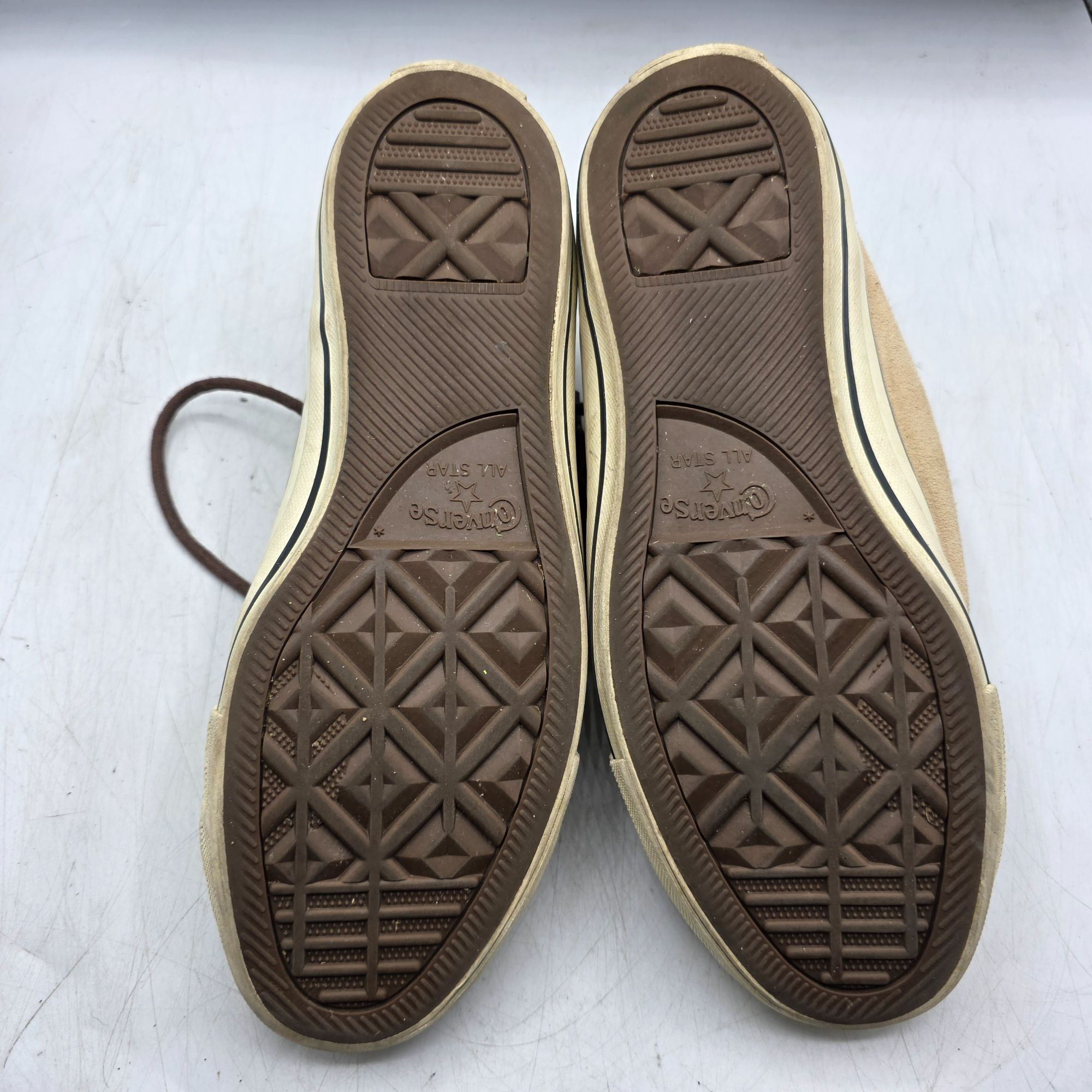 Converse Converse Sherpa Chuck Taylor Womens Size 7 Light Bisque Egre Size US 7 / IT 37 - 8 Thumbnail