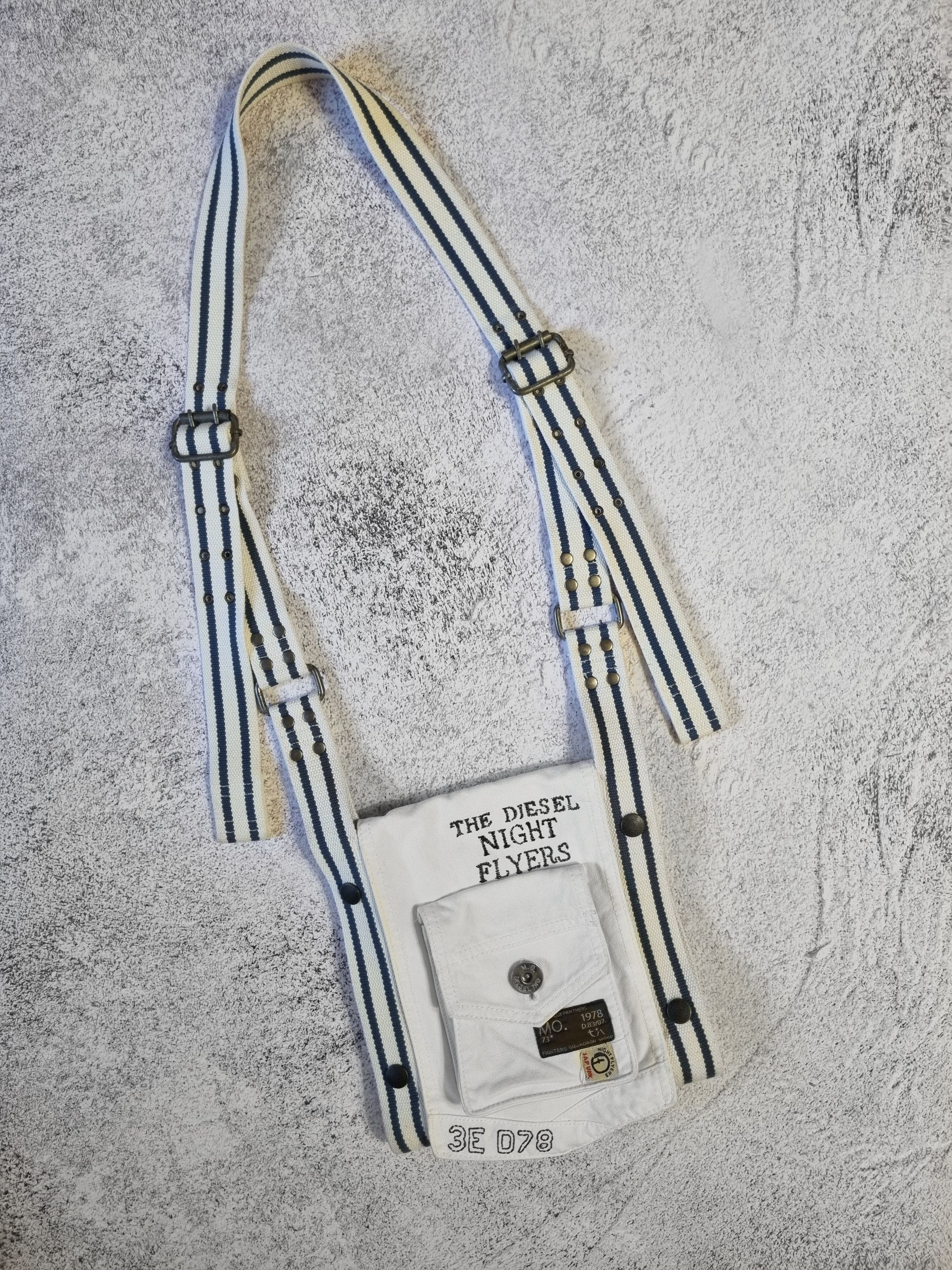 Diesel × Vintage Vintage Diesel Night Flyers Avant Garde Crossbody Bag Size ONE SIZE - 2 Thumbnail