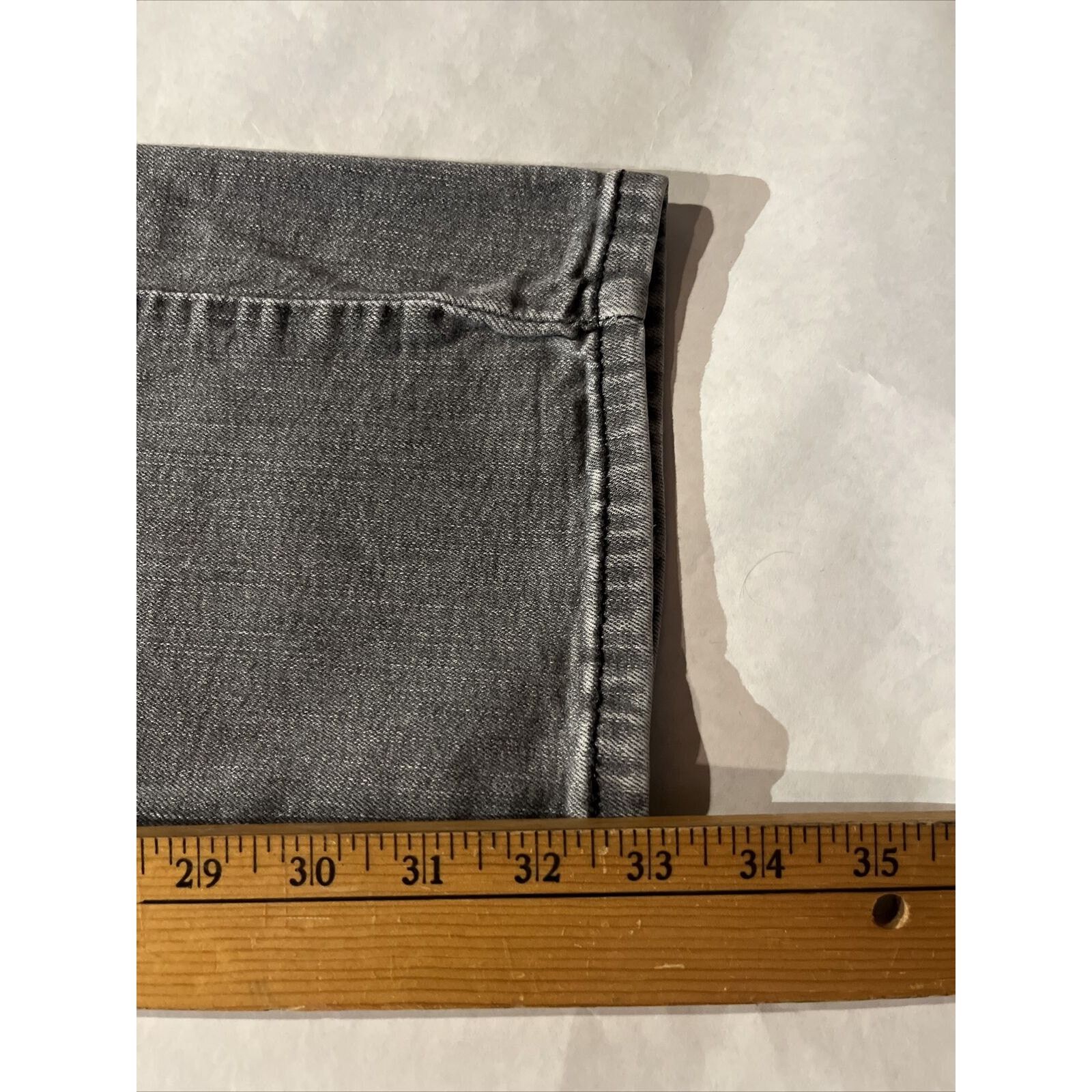 Levi's Levi's 514 Slim Straight Fit Jeans Mens 31x33 Ash Grey Denim Size US 31 - 6 Thumbnail