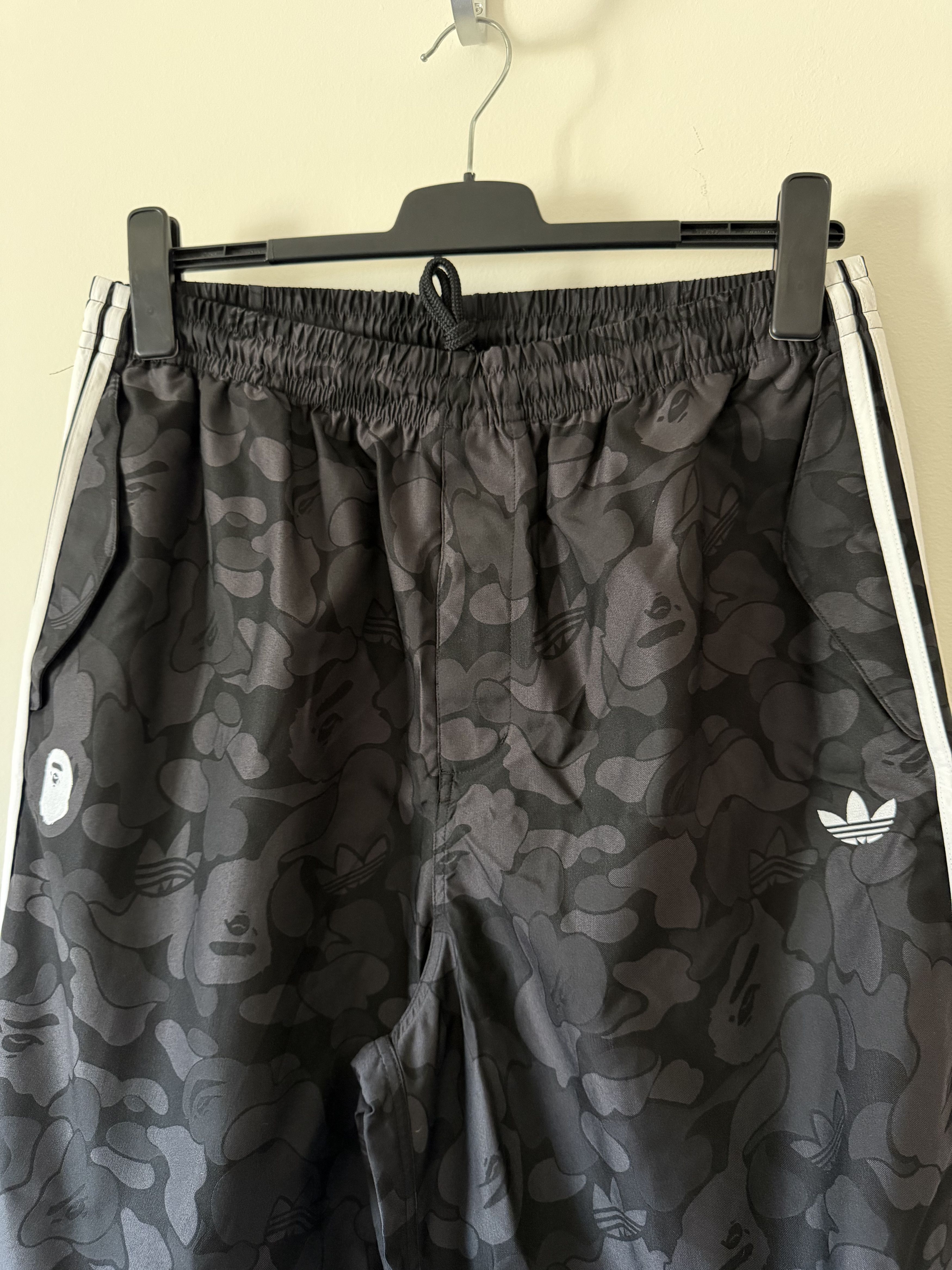 Adidas × Bape Bape Adidas Jacquard Track Pants in Black Camo Size US 36 / EU 52 - 2 Thumbnail