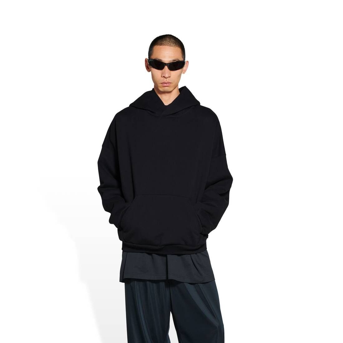 Balenciaga o1mt1gz0125 Hoodie Medium Fit in Black Size US XS / EU 42 / 0 - 5 Thumbnail