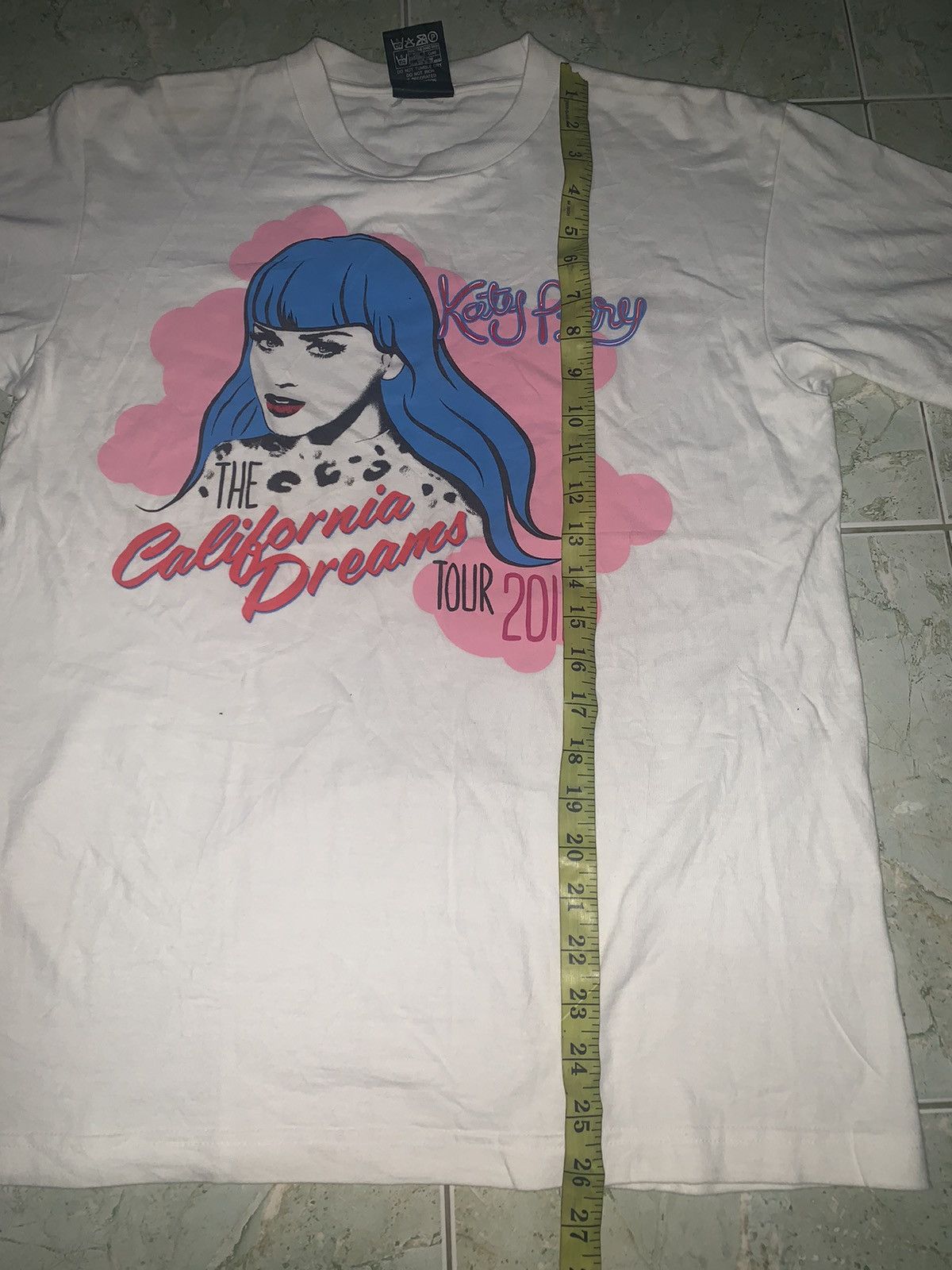 Band Tees California Dreams Tour 2011 Katy Perry Size US M / EU 48-50 / 2 - 10 Thumbnail