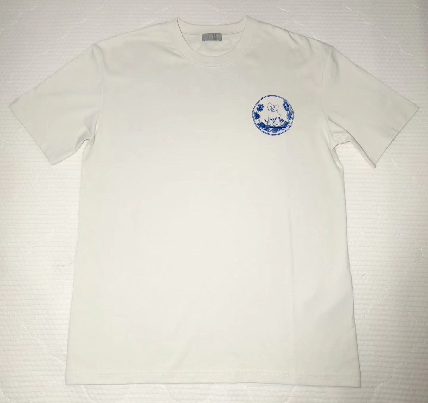 Dior Dior embroidered off-white short-sleeve T-shirt Size US M / EU 48-50 / 2 - 1 Thumbnail