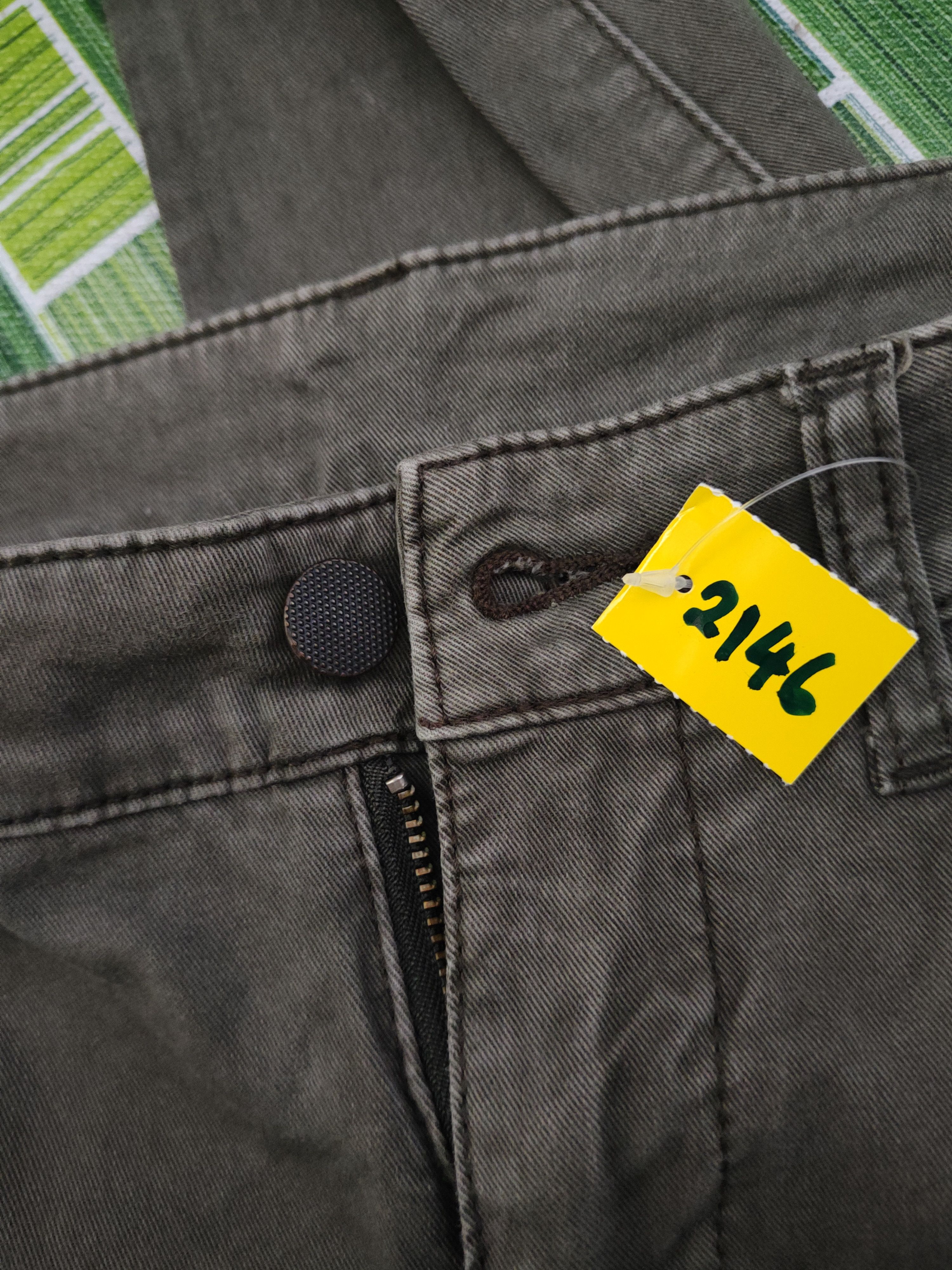 Japanese Brand DL Uniqlo Dark Olive Multipocket Cargo Pants #2146 Size 27" / US 4 / IT 40 - 15 Thumbnail