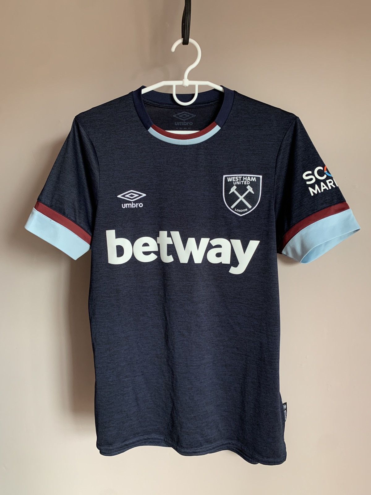 Umbro West Ham United Third Football Shirt Umbro Soccer Jersey S Size US S / EU 44-46 / 1 - 1 Thumbnail