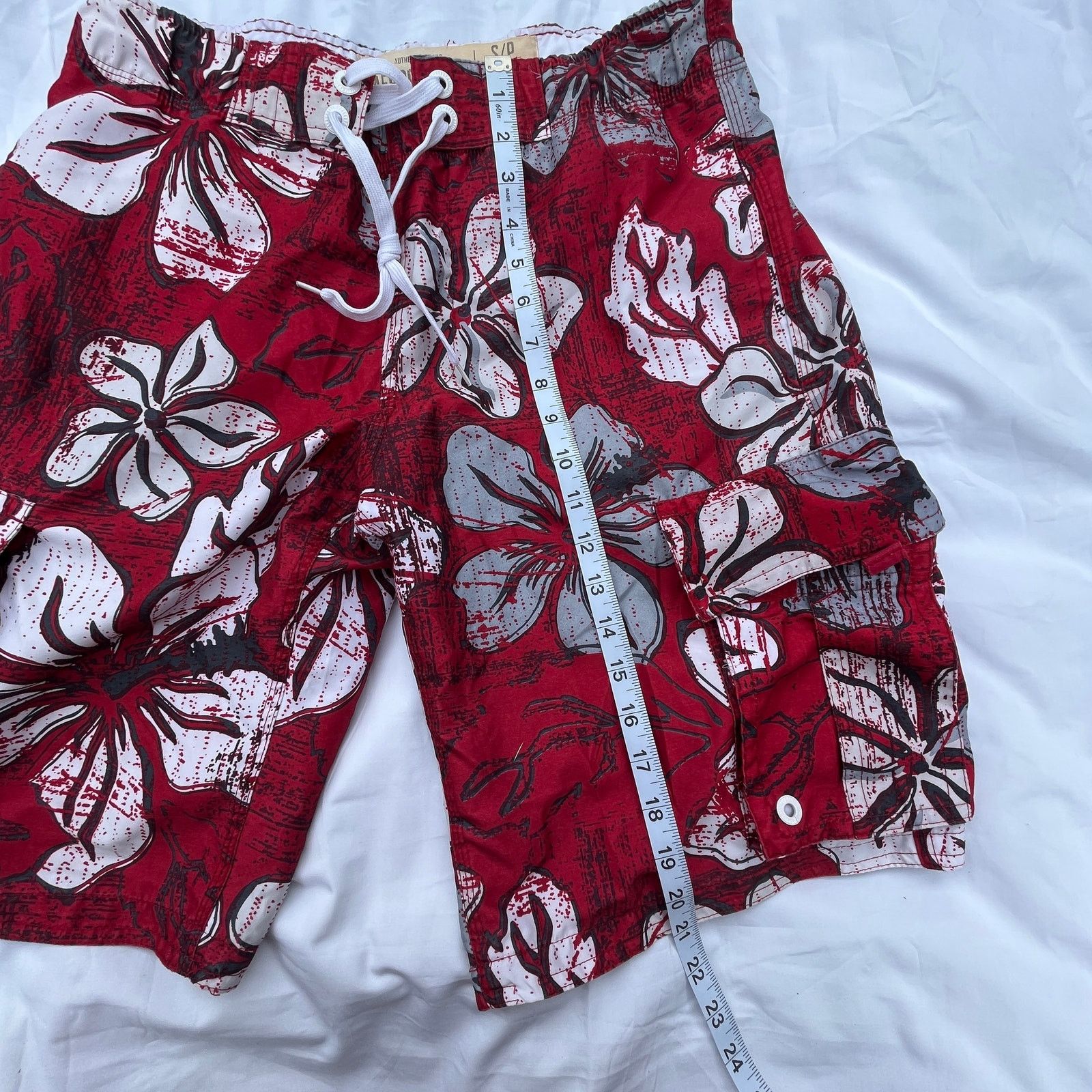 Aeropostale Aeropostale Swim Trunks Mens Small Red White Floral Size US 32 / EU 48 - 7 Thumbnail