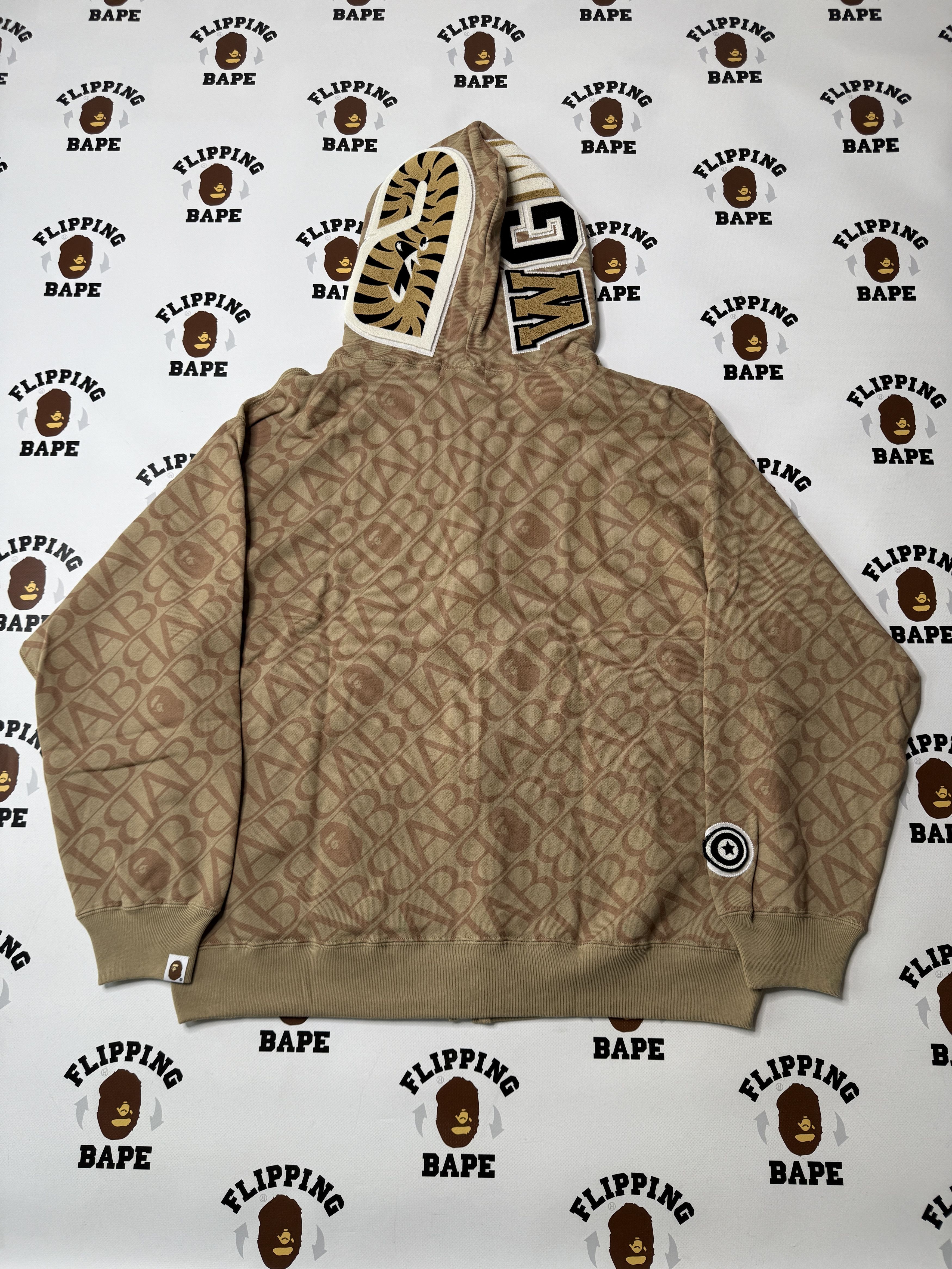 Bape SPORT MONOGRAM SHARK HOODIE Size US M / EU 48-50 / 2 - 8 Thumbnail