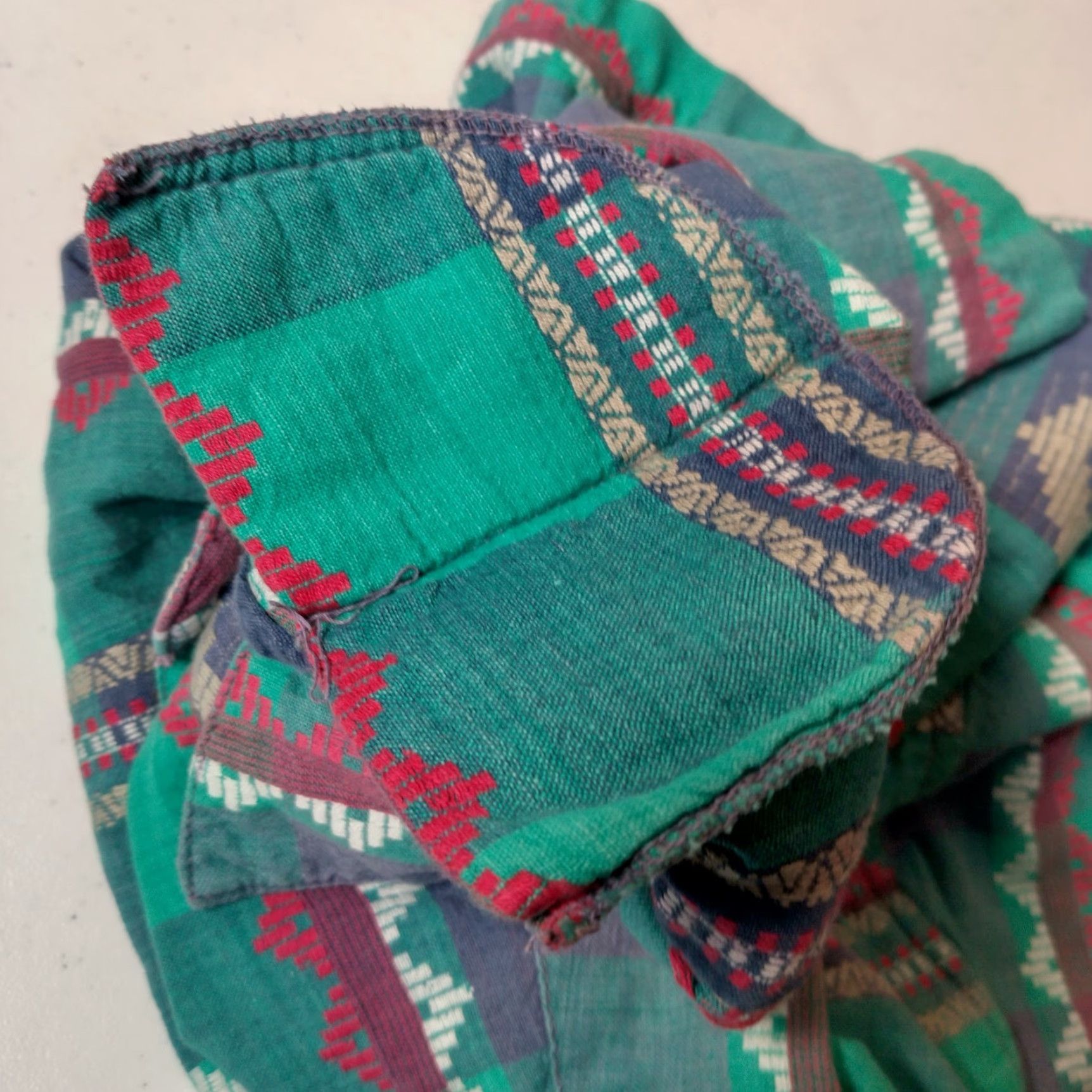 Vintage VINTAGE 1990s Southwest Print Blouse Shirt Small Blue Pink Short Sleeve Button Collar Geometric 90s Casual Womens Size S / US 4 / IT 40 - 7 Thumbnail