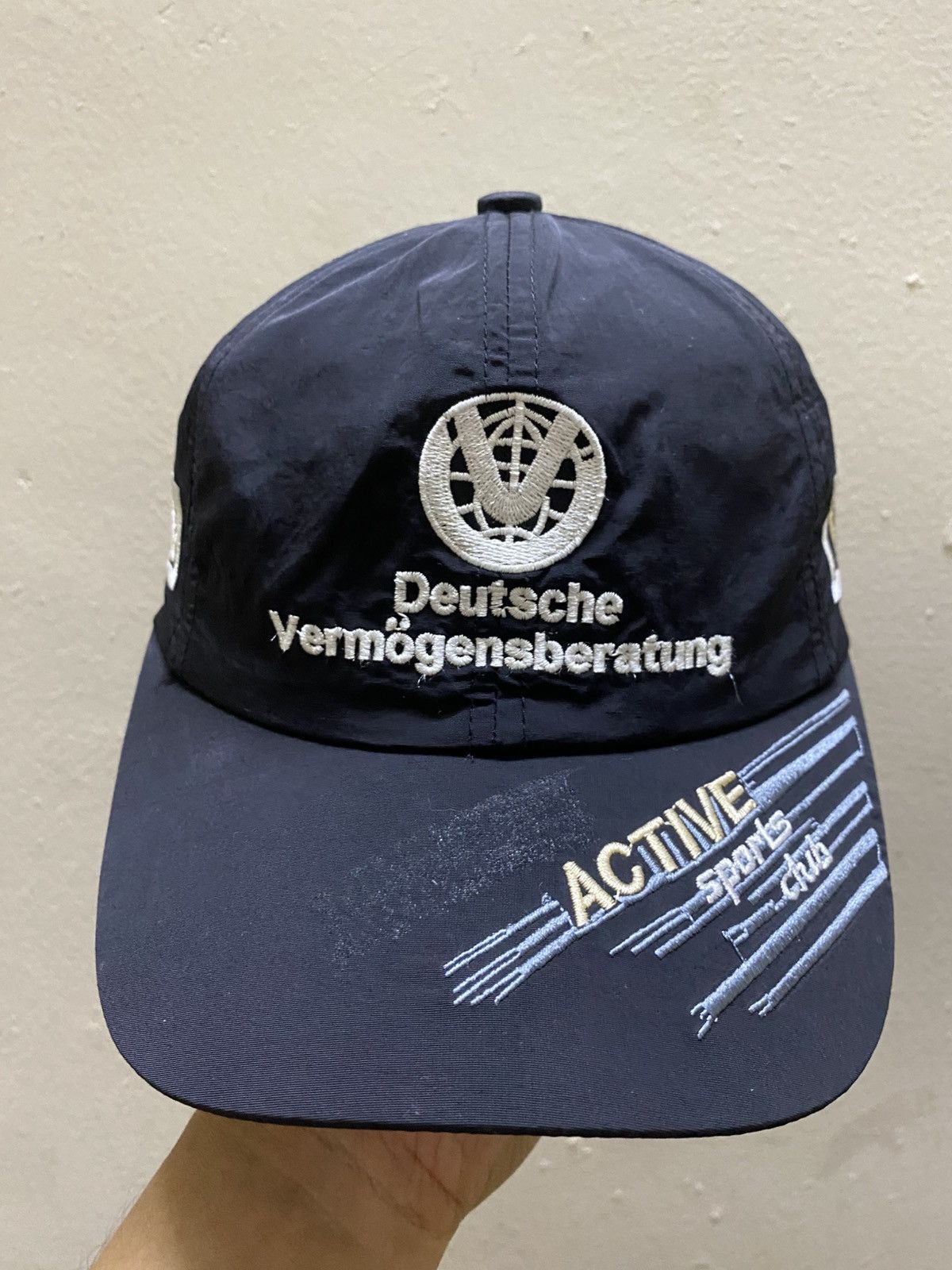 Ferrari × Formula 1 Vintage Nylon Michael Schumacher F1 Racing Trucker Cap Hats Size ONE SIZE - 1 Thumbnail