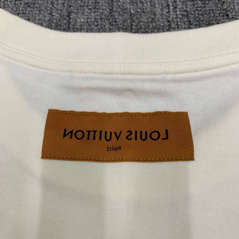 Louis Vuitton Louis Vuitton White back instruction label short sleeve Size US XL / EU 56 / 4 - 3 Thumbnail