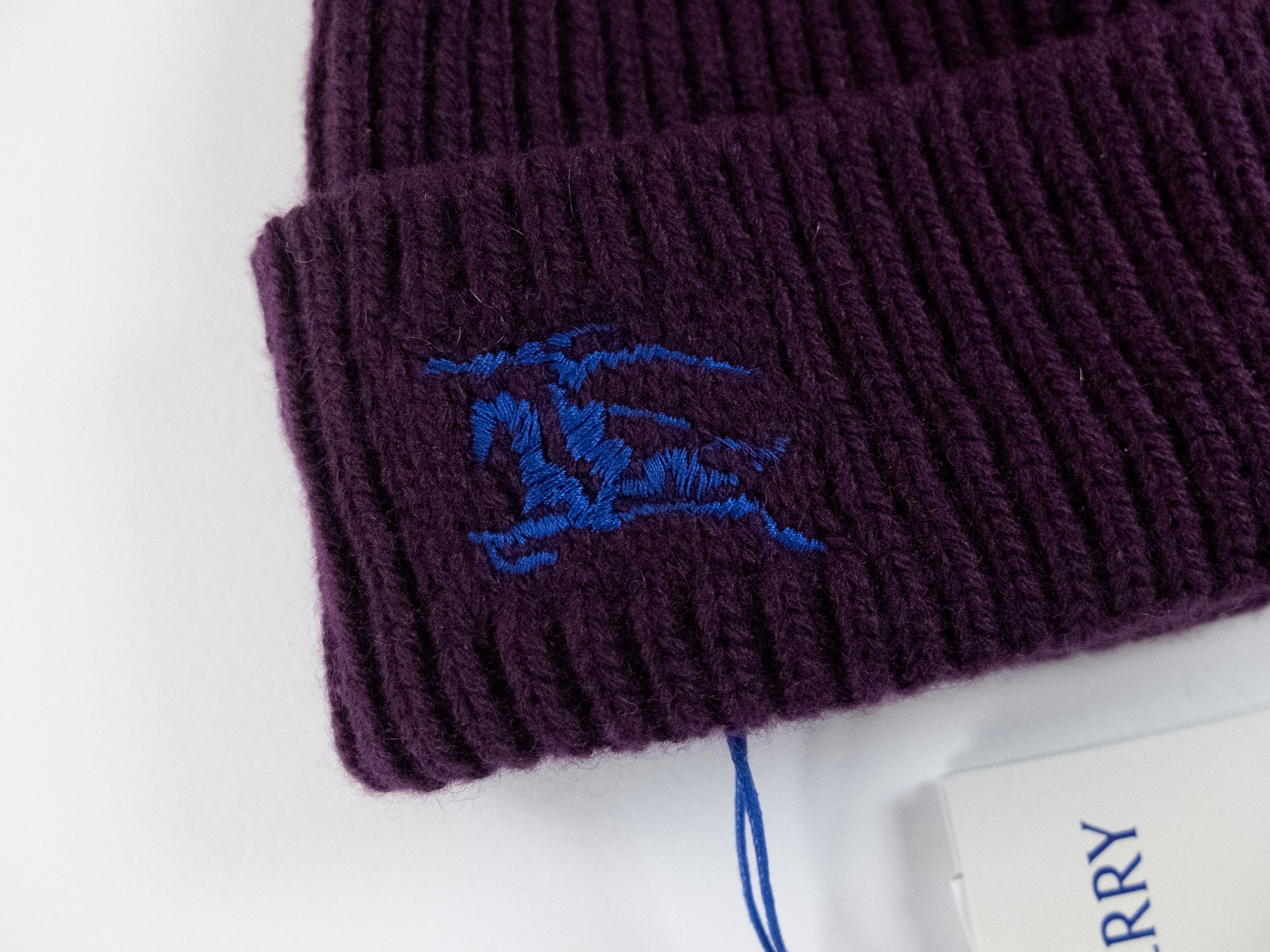 Burberry BURBERRY EKD logo embroidered purple cashmere beanie hat Size ONE SIZE - 4 Thumbnail