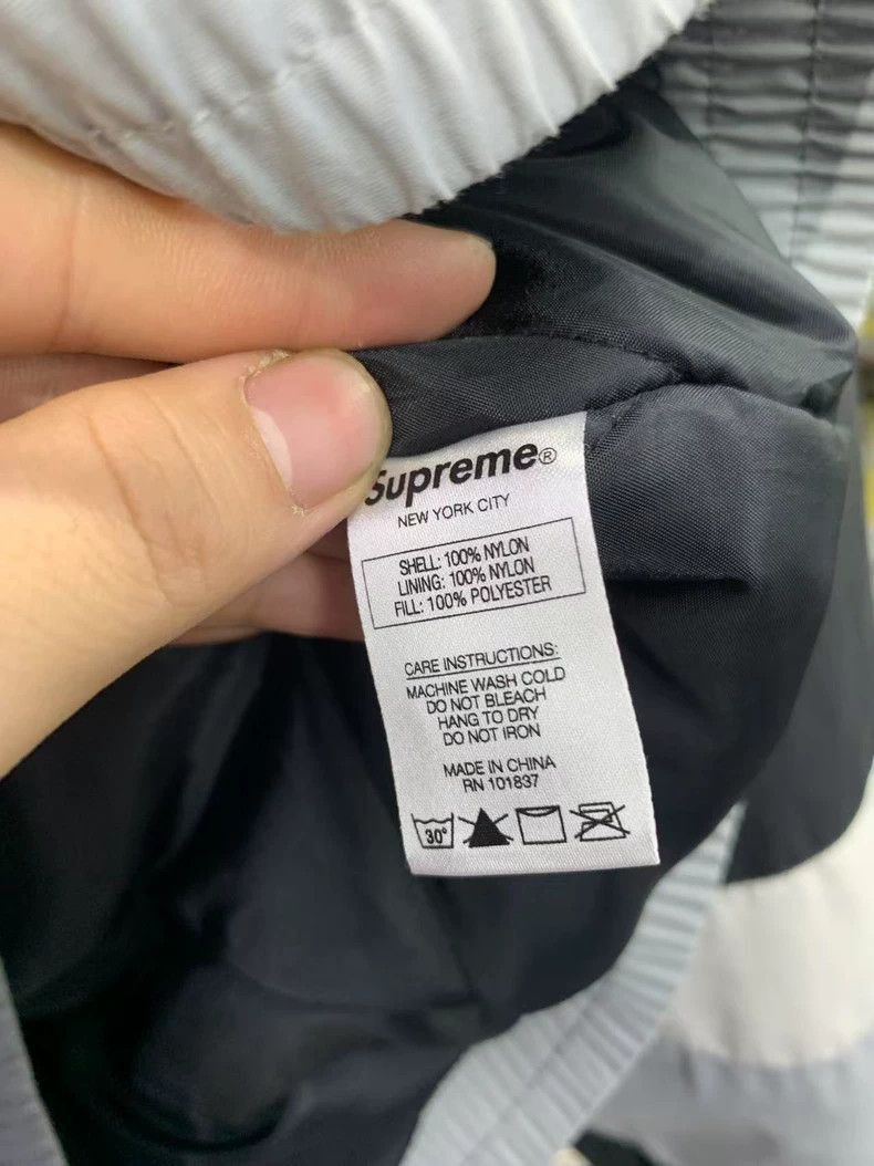 Supreme Supreme Supreme Puffy Hockey Jacket Size M-2506 Size US M / EU 48-50 / 2 - 7 Thumbnail