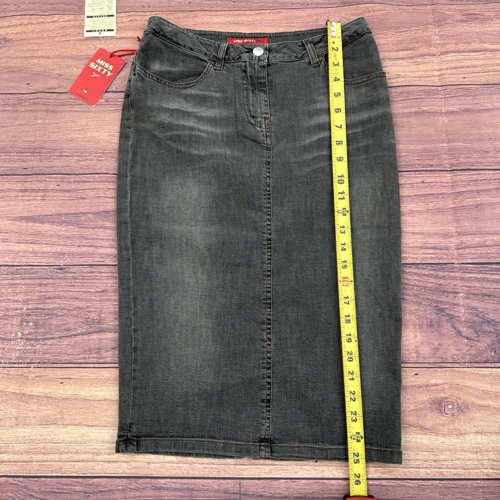 Miss Sixty VINTAGE Miss Sixty Skirt Denim Gray Soul Skirt S Regular Women's Gray Soul mood Vintage 1990s? (omit) Size 28" / US 6 / IT 42 - 7 Thumbnail
