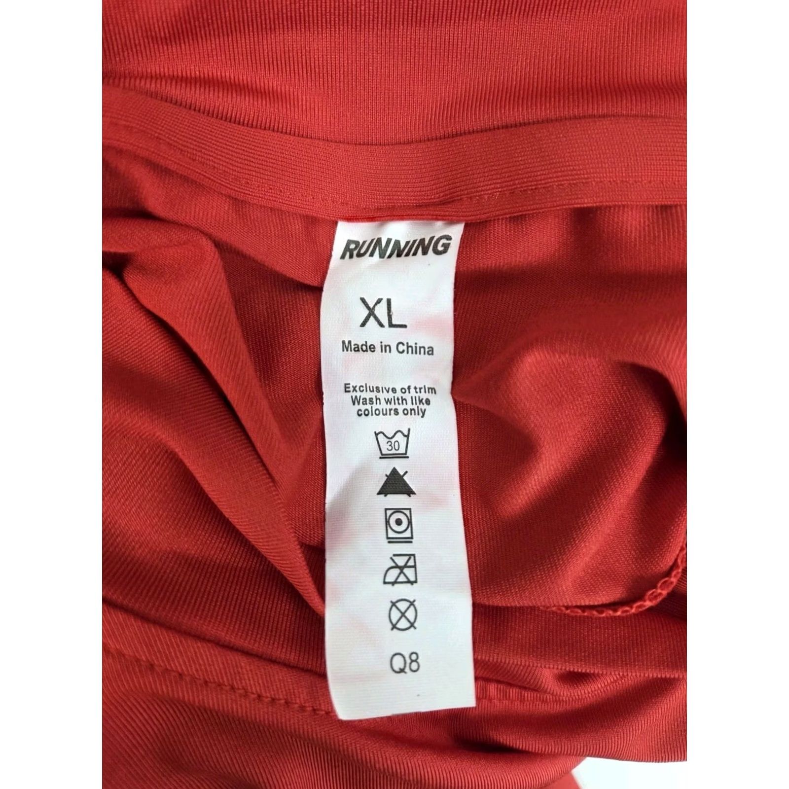 Vintage Fashion Sport Royalty Long Sleeve Running Shirt Red XL Men Pullover High Neck Moisture Wicking Lightweight All Seasons Classic Fit NWT Size US XL / EU 56 / 4 - 7 Thumbnail