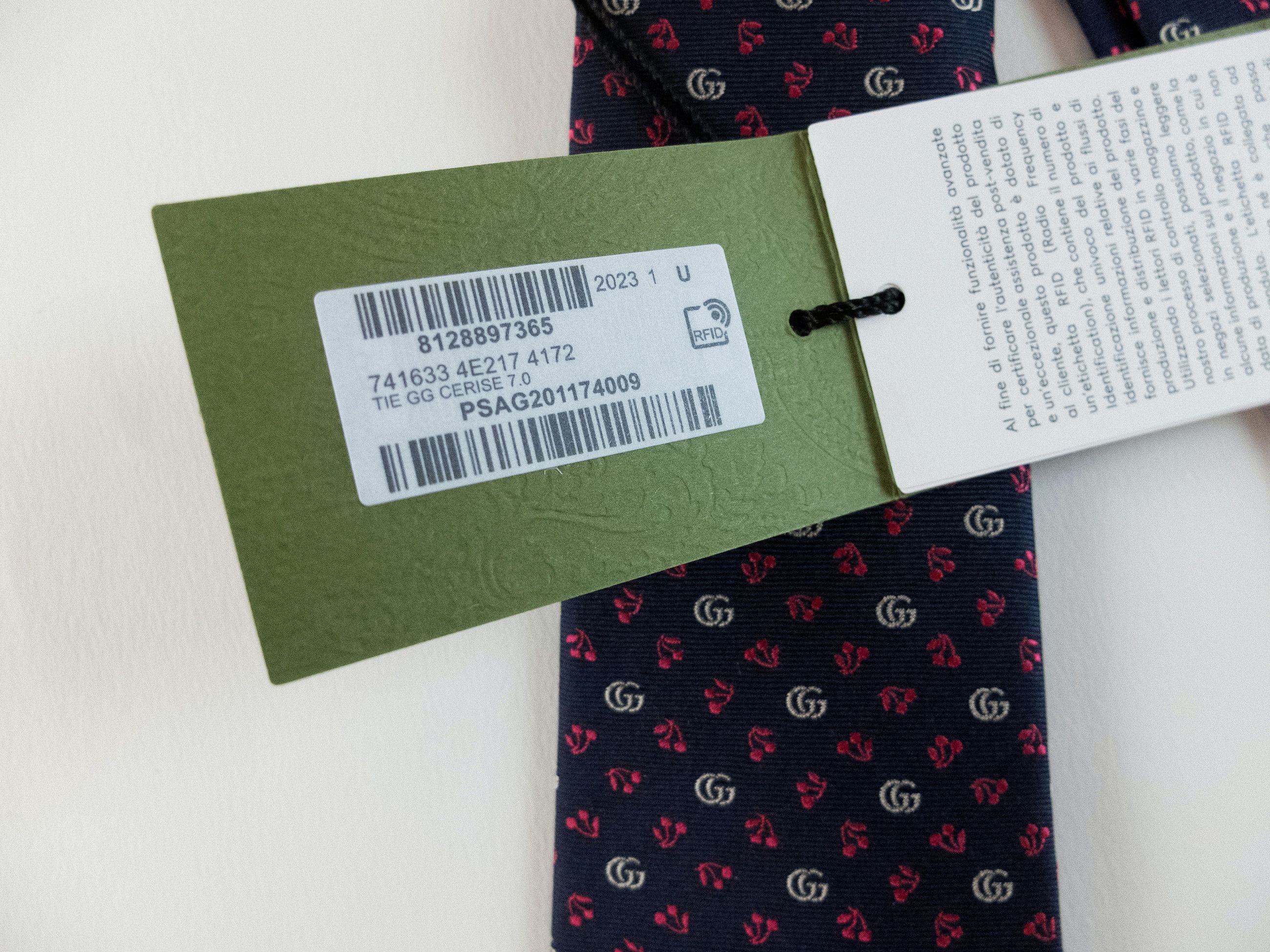 Gucci GUCCI navy blue cherry & interlocking G logo silk tie Size ONE SIZE - 3 Thumbnail
