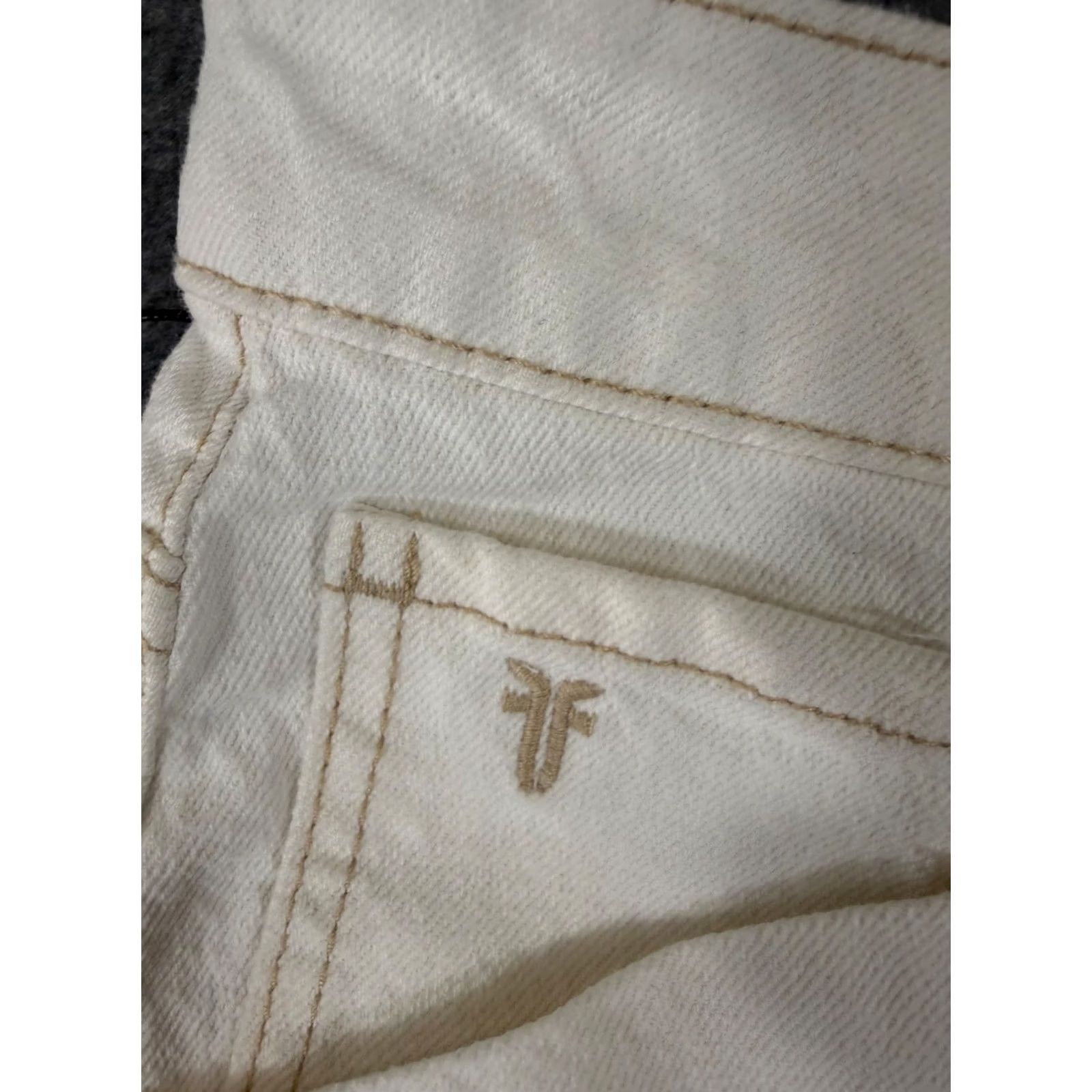 Frye Frye Barrel Ankle Jeans Womens 6 Bone Ivory Denim Button Fly Stretch Tapered Leg NWT Size 28" / US 6 / IT 42 - 6 Thumbnail