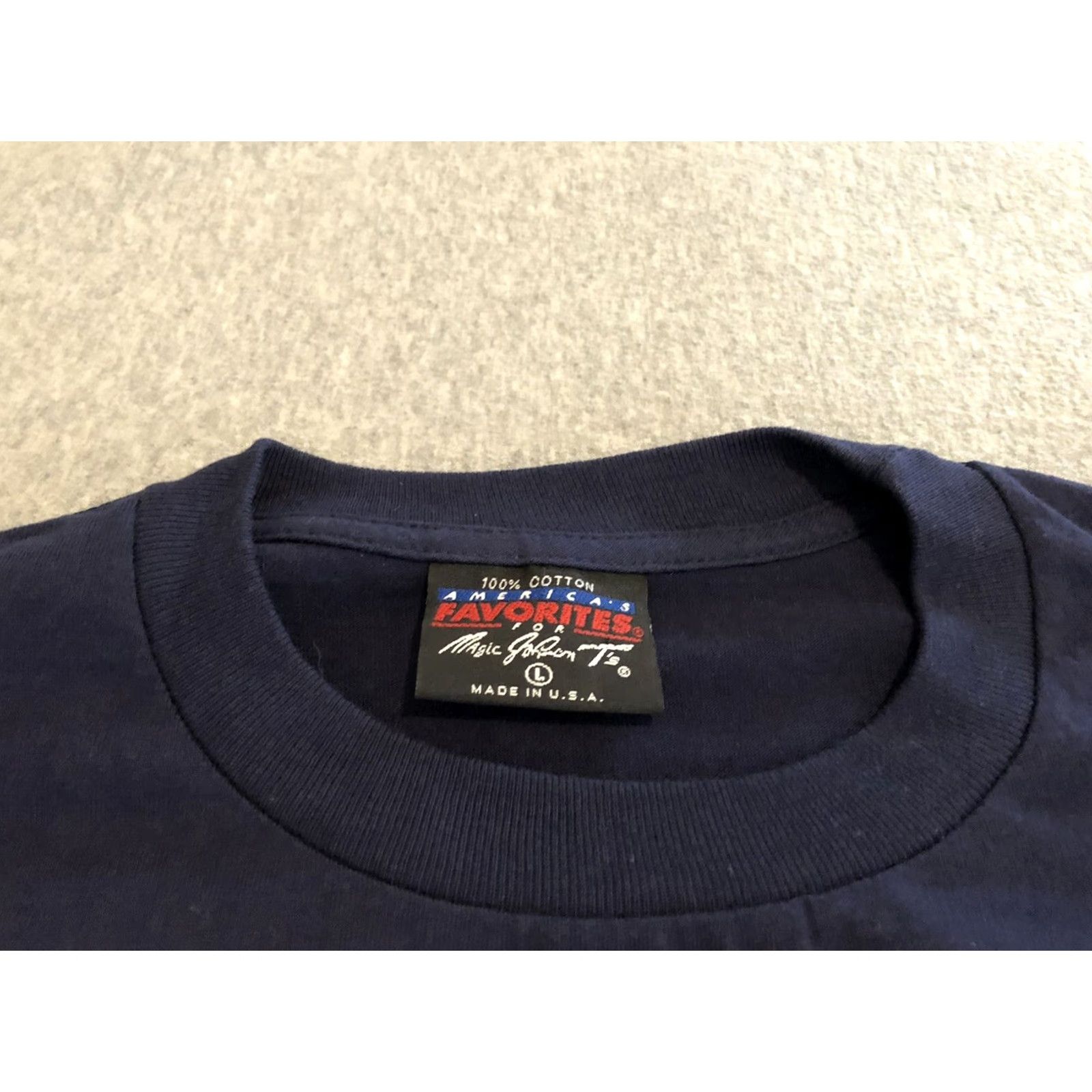 Vintage VINTAGE 1994 San Diego Chargers Magic Johnson T’s Tee Shirt Shirt L Men Blue 1990s Graphic Tee Sportswear/Beach Mensendmodule Size US L / EU 52-54 / 3 - 3 Thumbnail
