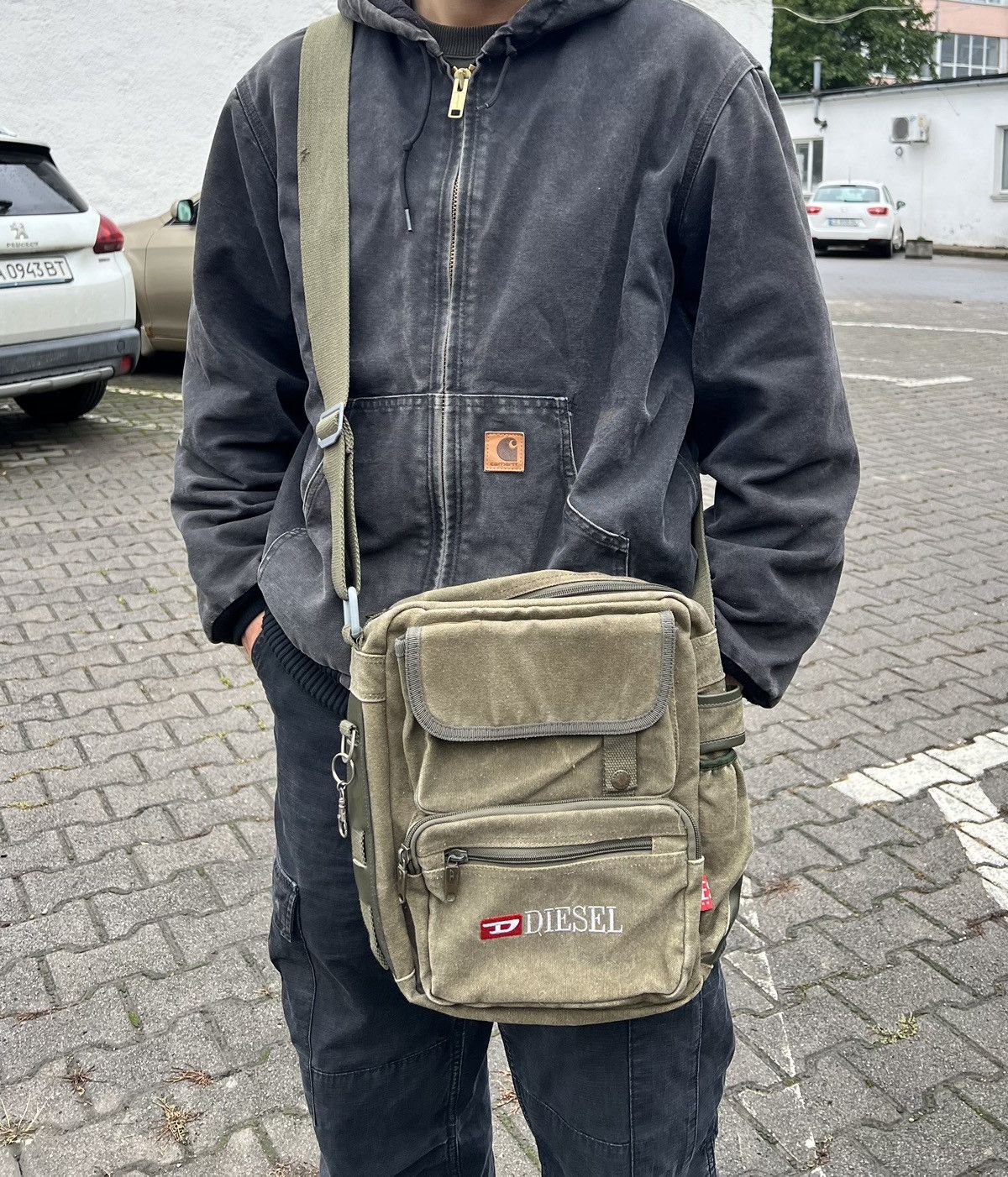 Japanese Brand × Vintage Vintage Diesel Y2k Crossbody Bag Size ONE SIZE - 1 Thumbnail