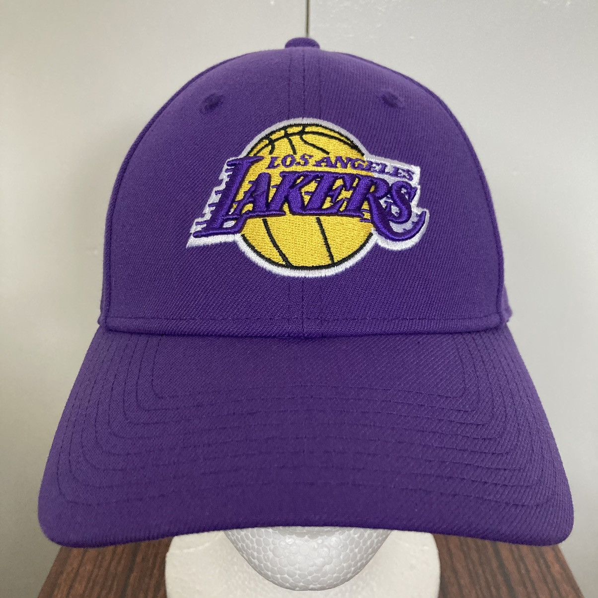 New Era NEW ERA 9FORTY LOS ANGELES LAKERS HAT CAP NBA BASKETBALL OSF Size ONE SIZE - 2 Thumbnail