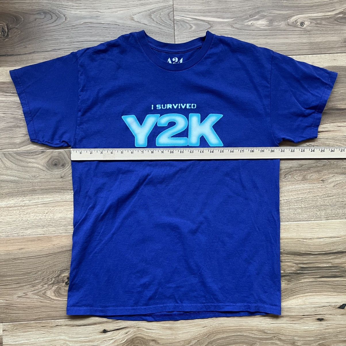 A24 I Survived Y2K A24 Official Movie Large T Shirt Purple Size US L / EU 52-54 / 3 - 3 Thumbnail